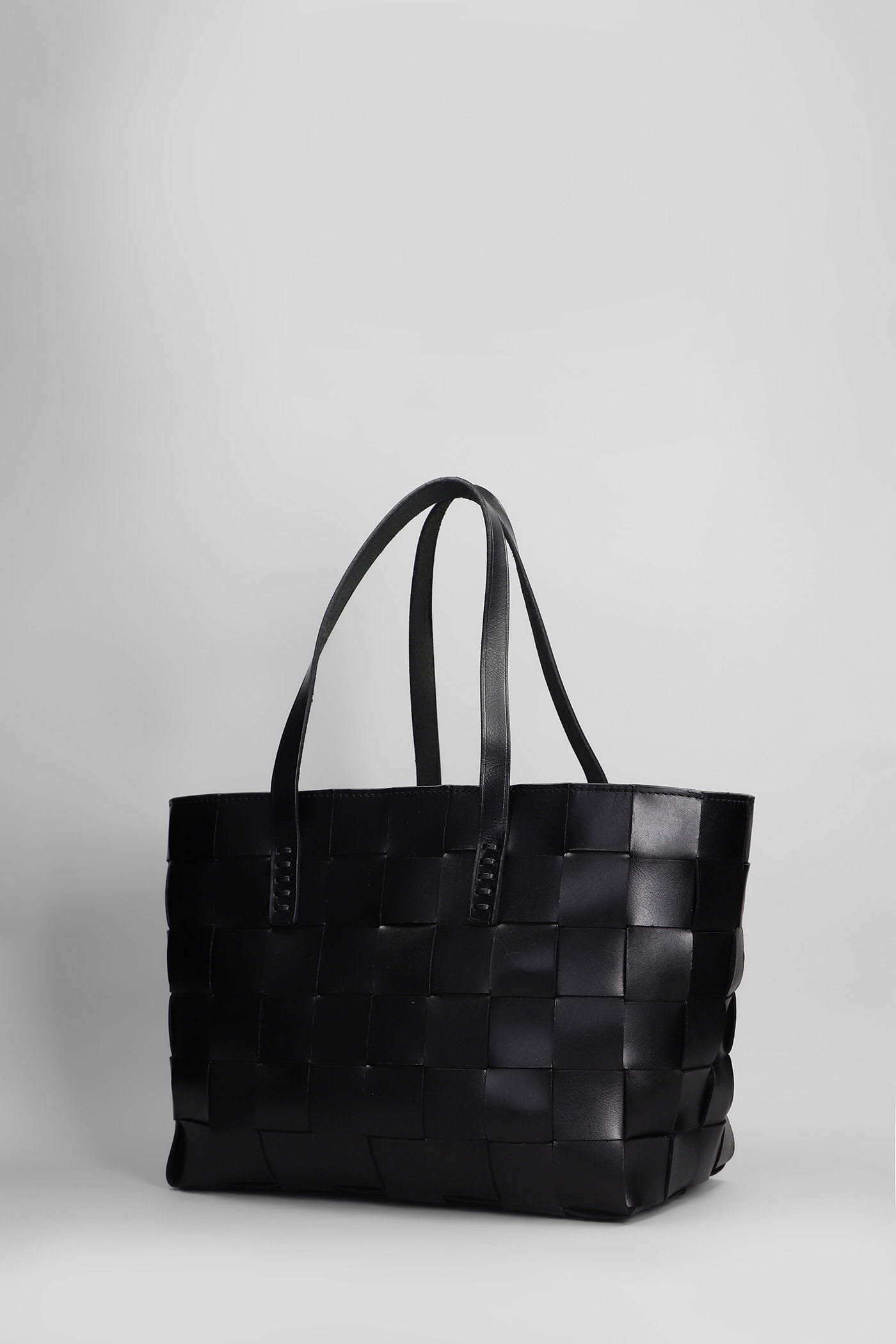 Dragon Diffusion Box Weave Basket Tote In Black Leather In Black