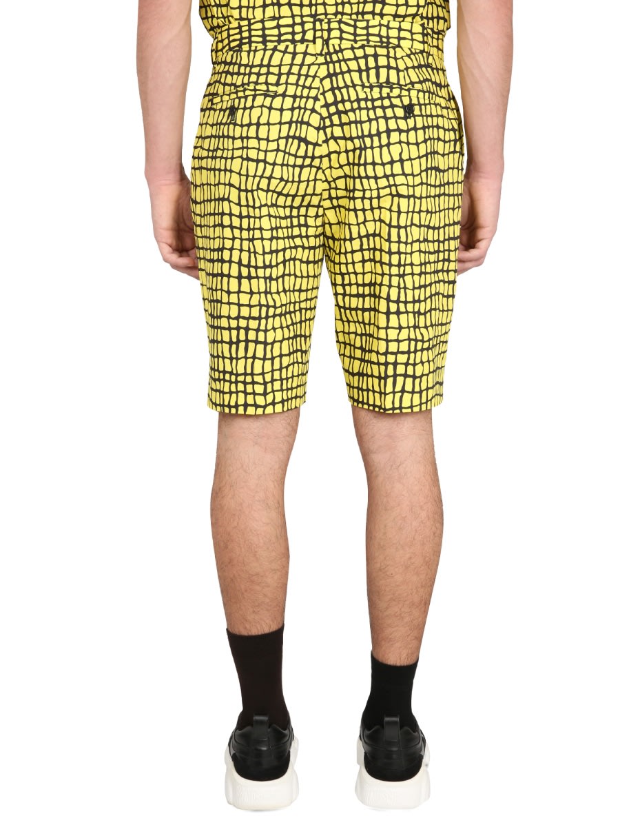 Moschino Pattern Printed Shorts In Yellow