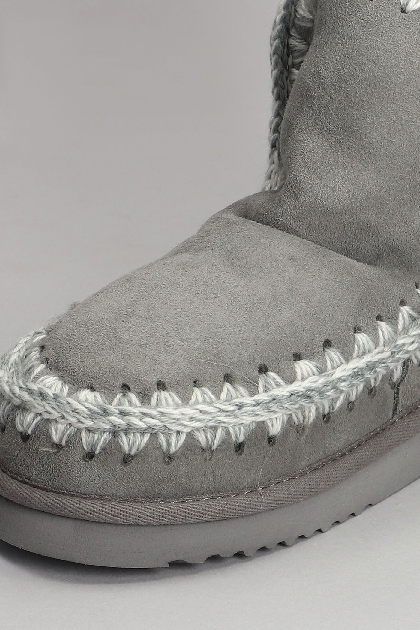 Mou Eskimo 18 Low Heels Ankle Boots In Grey Suede In Gray