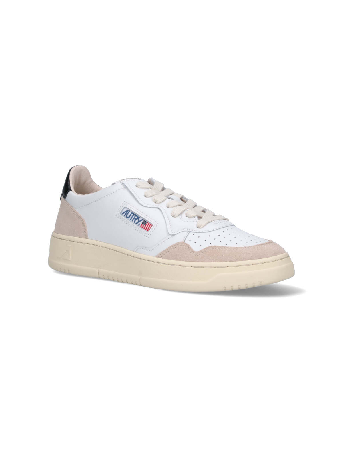 Shop Autry Low Medalist Sneakers In Bianco