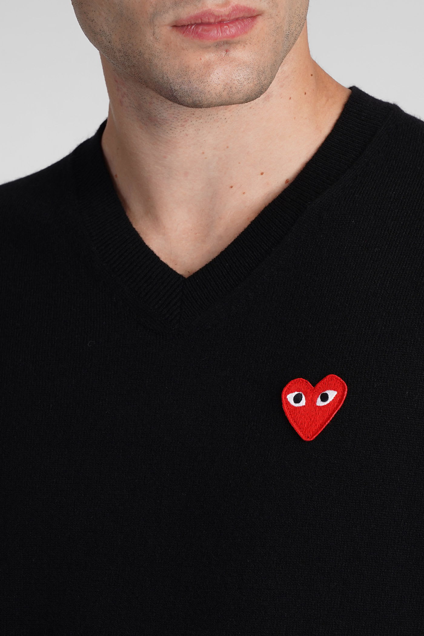 Comme Des Garçons Play Emblem Rhinestone-heart Sweater In Black