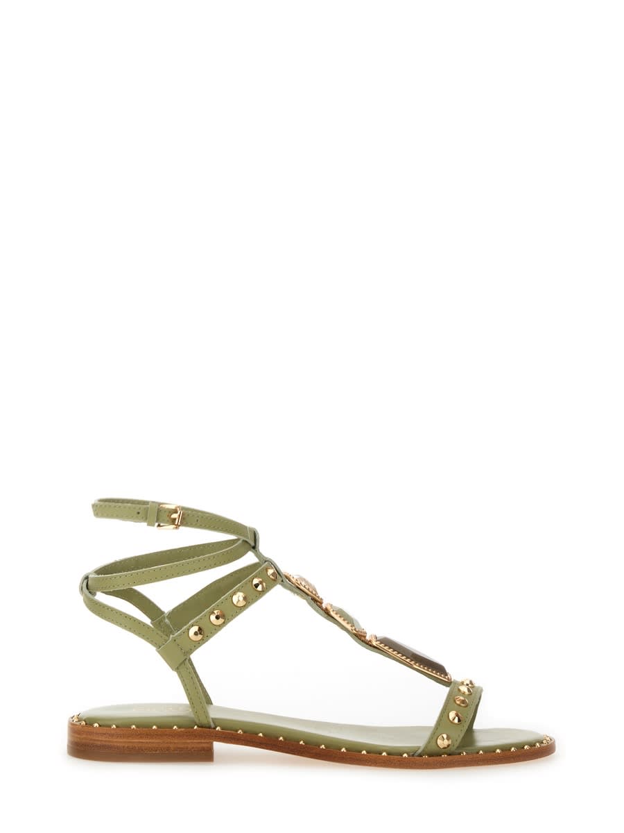 Sandal penny