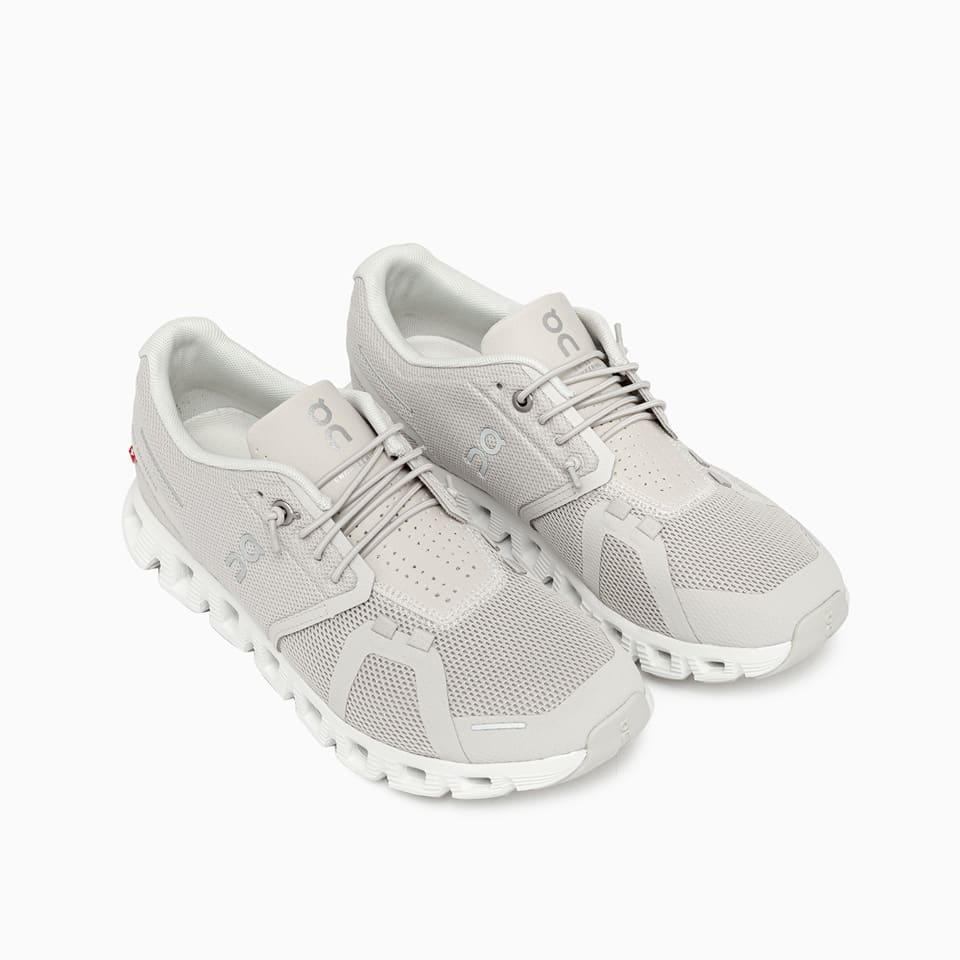 Shop On Cloud 5 Sneakers 59.98773 In Pearl White