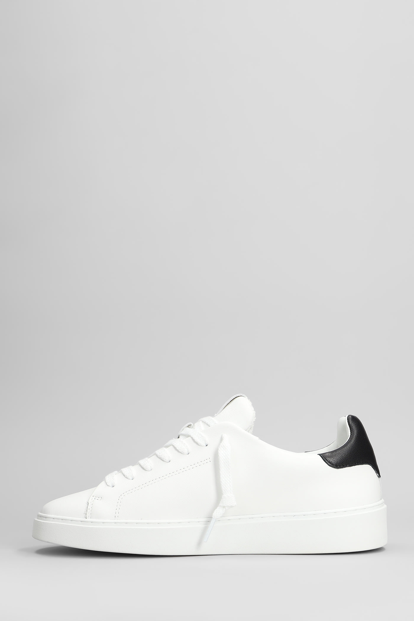 Date D.a.t.e. Levante Sneakers In White/black
