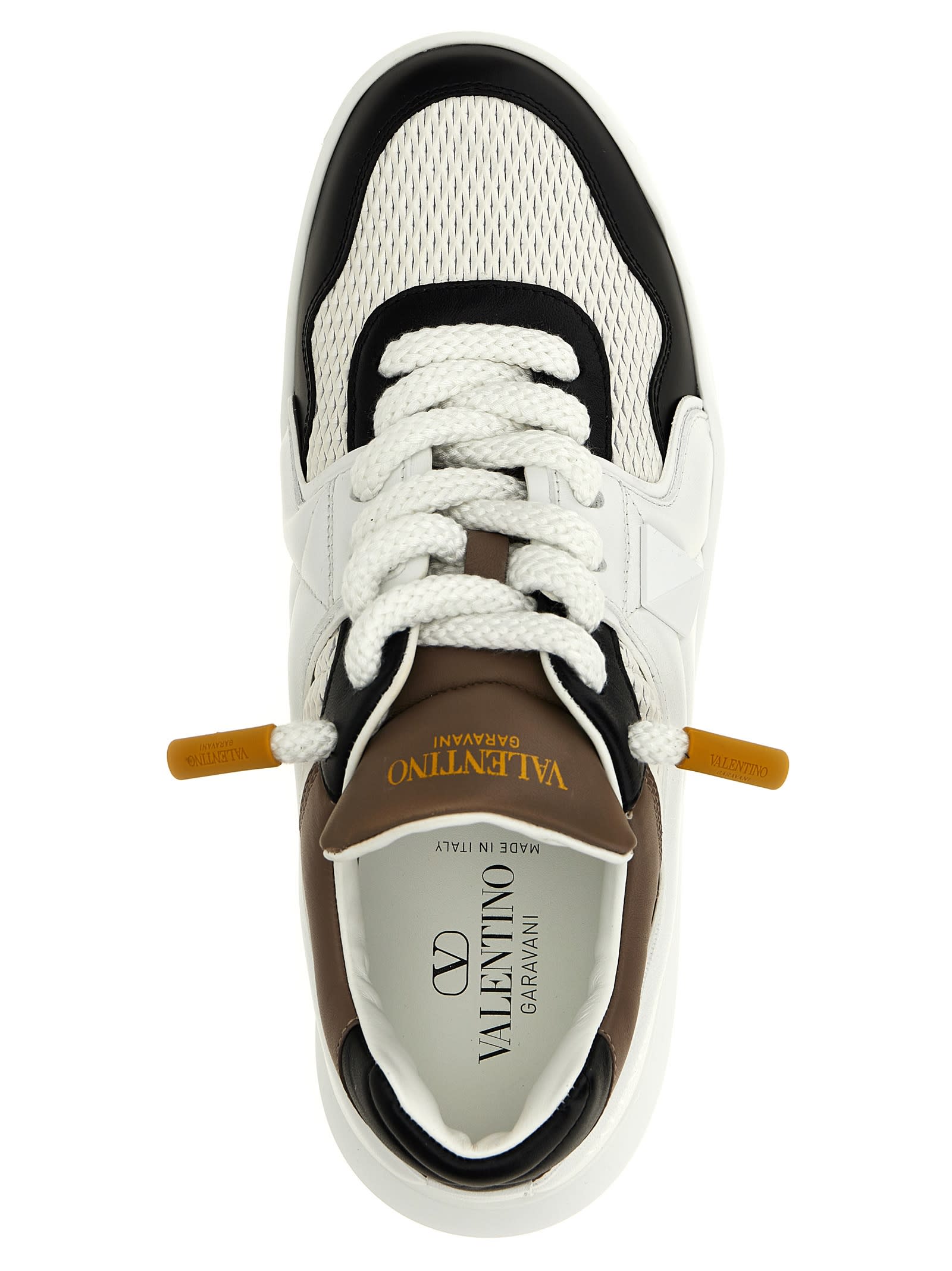 Valentino One Stud Xl Low-cut Casual Shoes In Multicolor