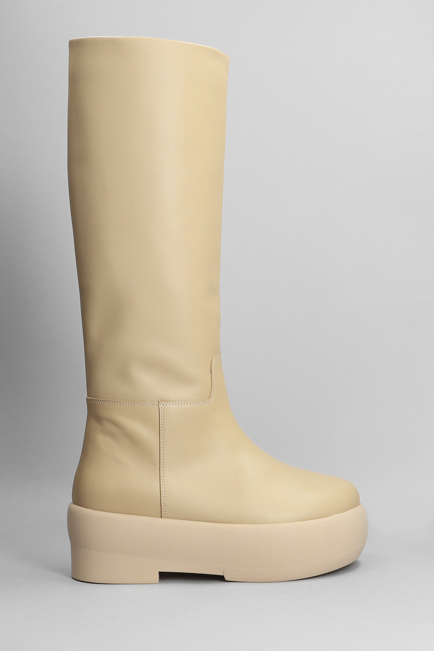 Shop Gia Borghini Gia 16 Low Heels Boots In Beige Leather In Neutro
