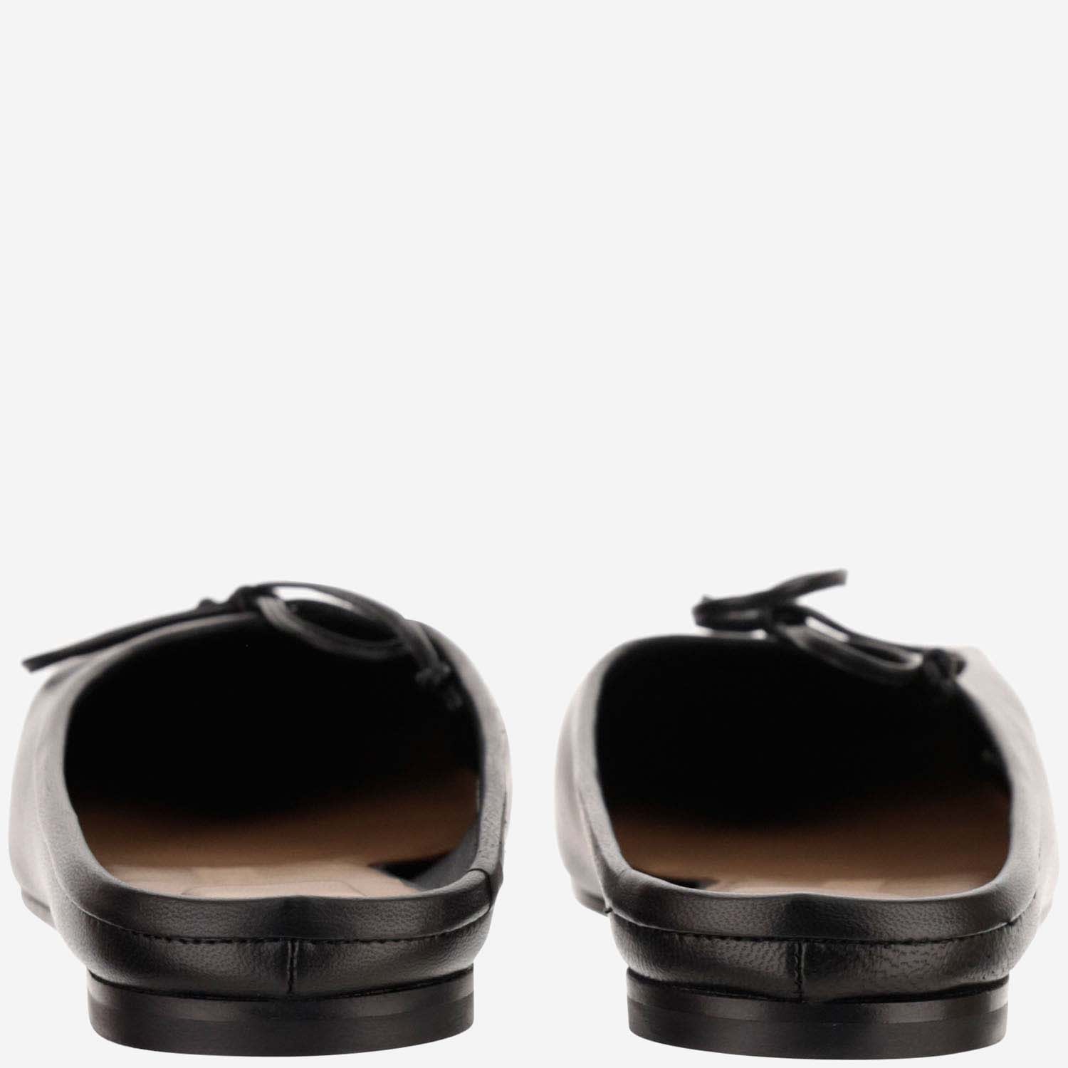 Jacquemus Les Mules Plates Leather Ballet Flat In Black