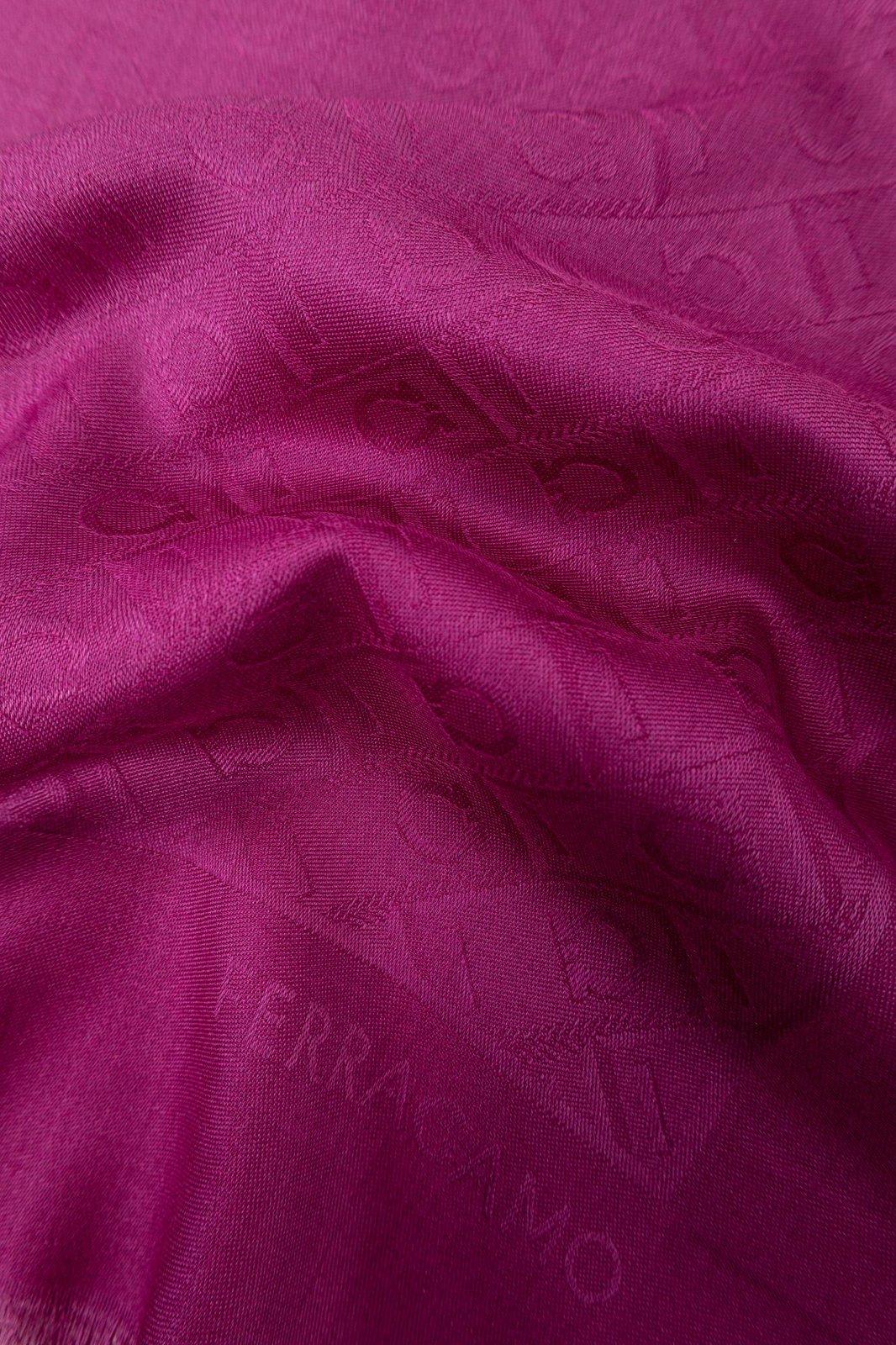 Ferragamo Monogram Jacquard Frayed-edge Scarf In Pink