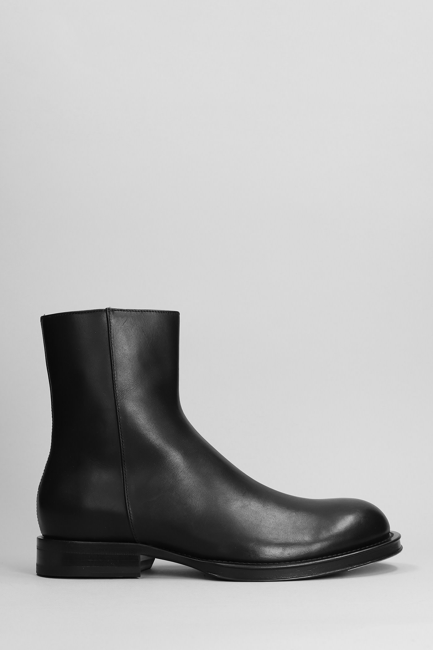 LANVIN ANKLE BOOTS IN BLACK LEATHER