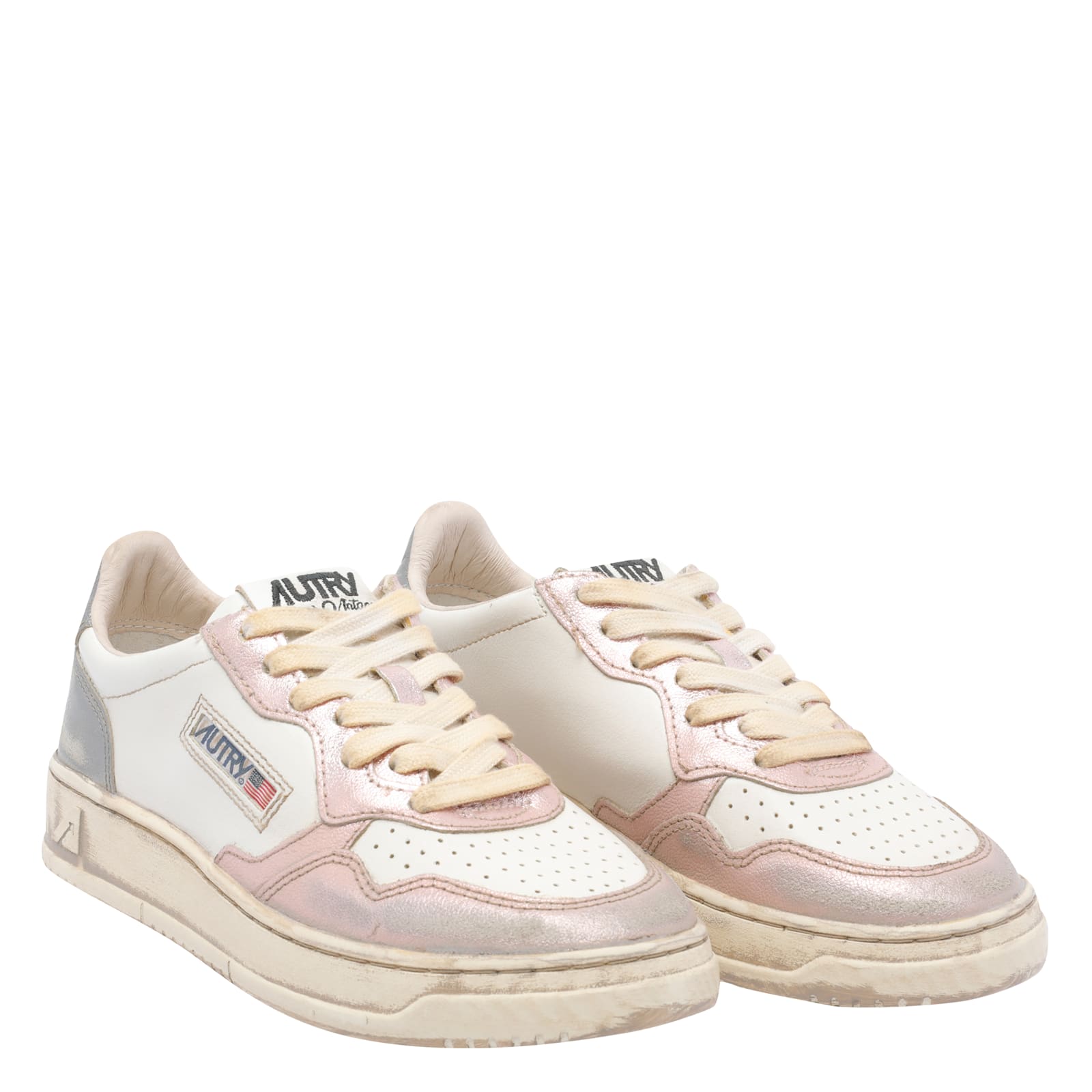 Autry Medalist Low Sneakers Super Vintage In White Rose And Blackboard Leather Shoes In Pink