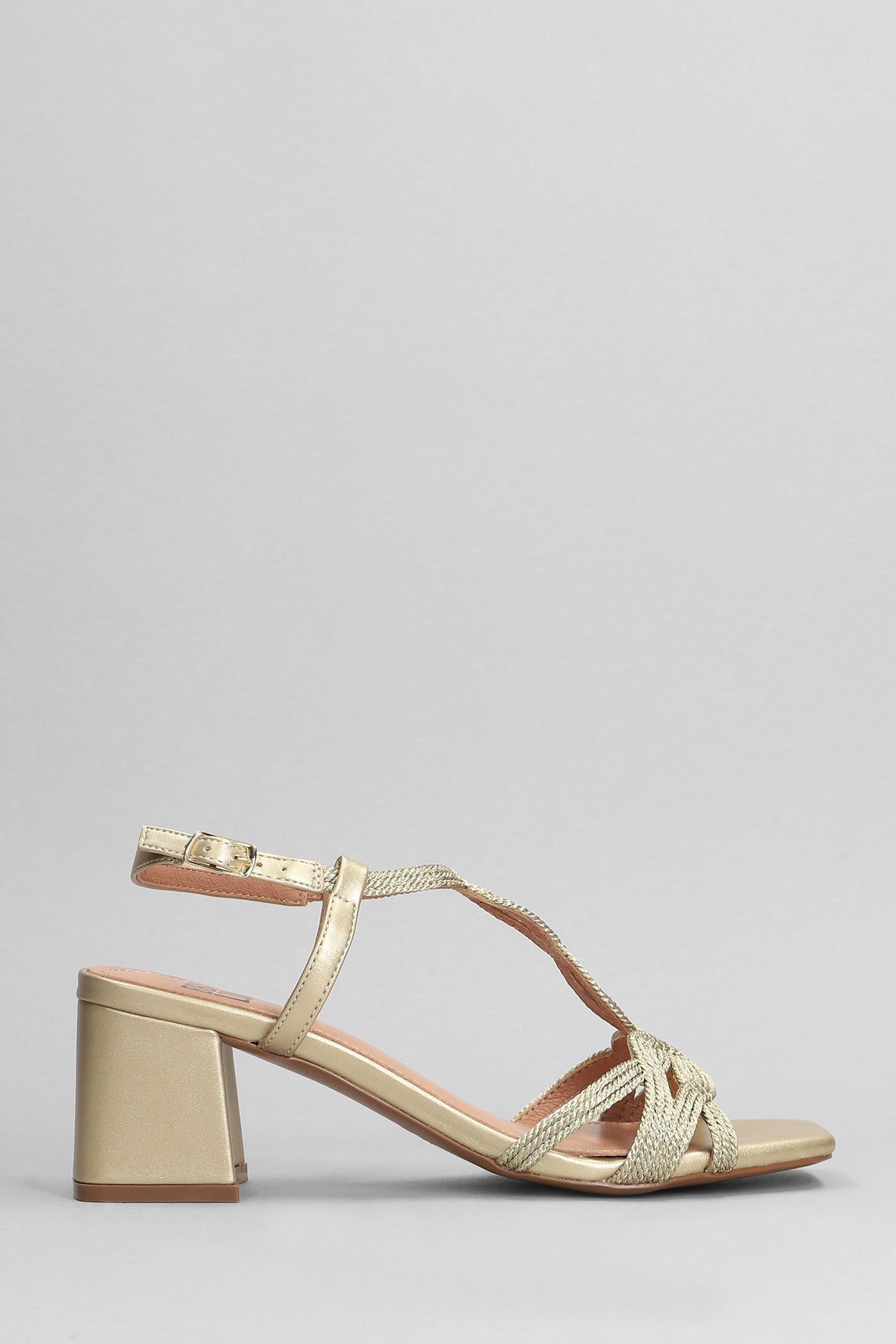 Pend Sandals In Gold Leather