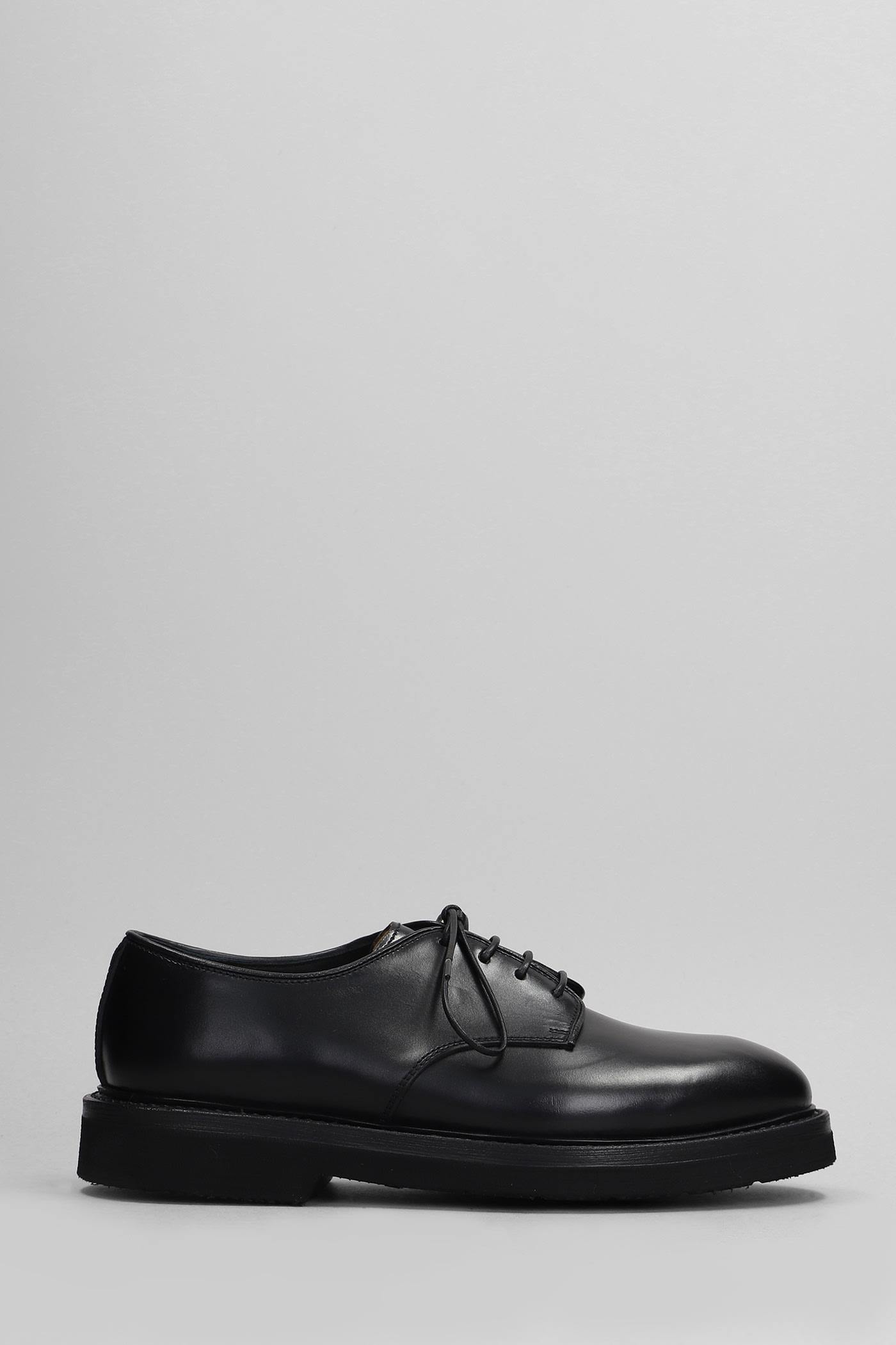 Lace Up Shoes In Black Leather