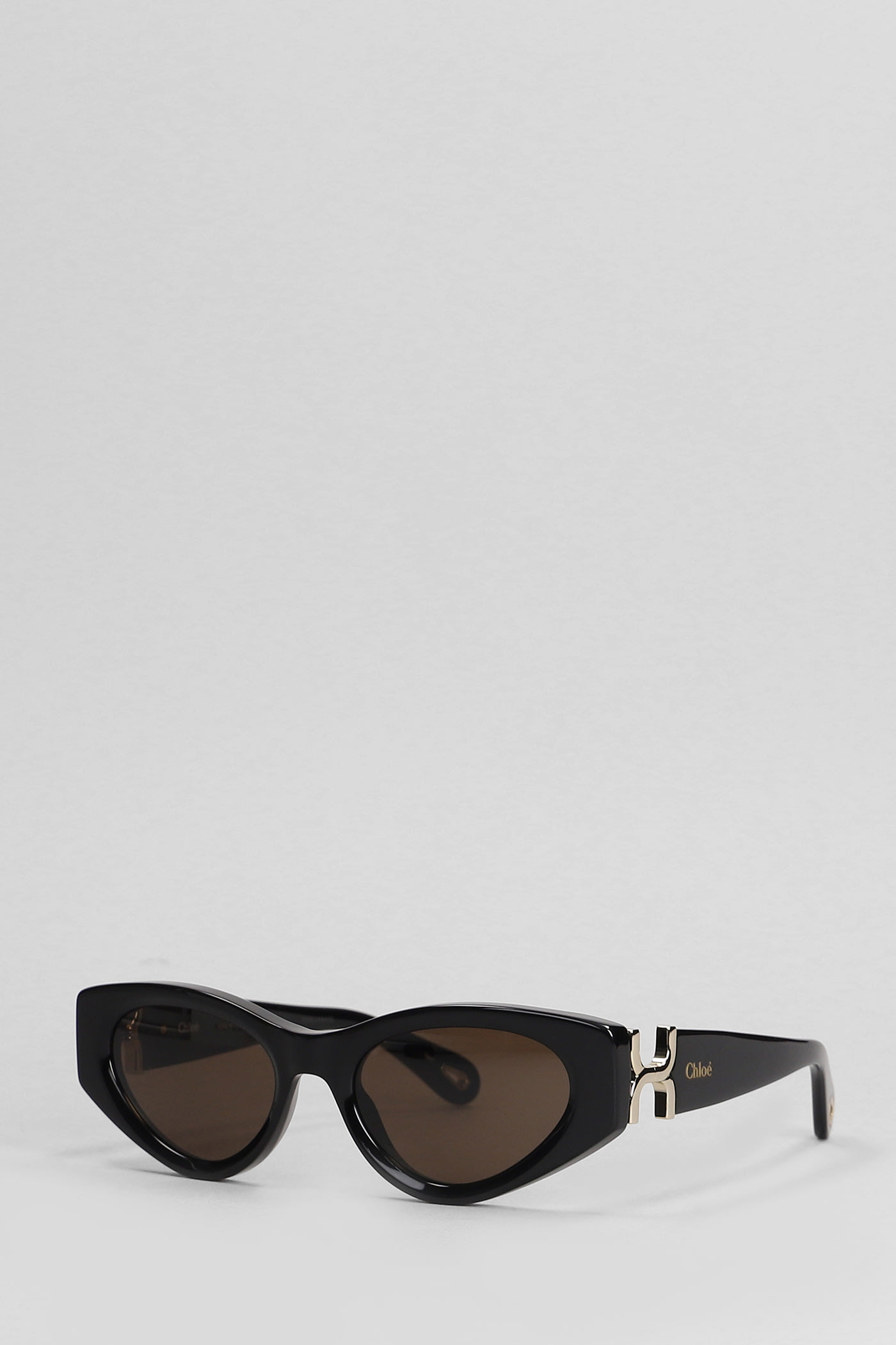 Chloé Cat-eye Sunglasses In Black