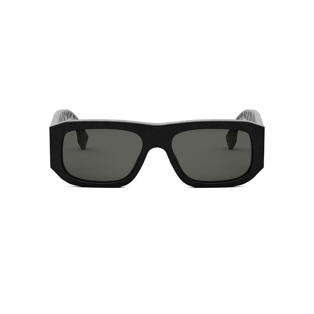 Shop Fendi Sunglasses In Nero/grigio