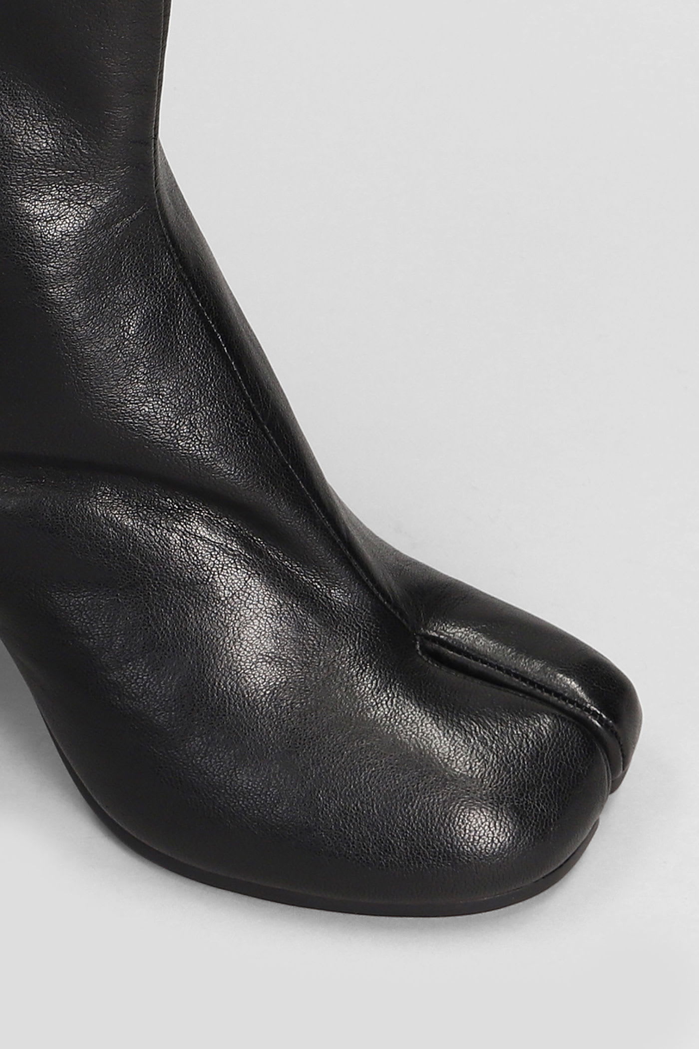 Maison Margiela Tabi Ankle Boots With Unique Tabi Toe Design And Block Heel In Black