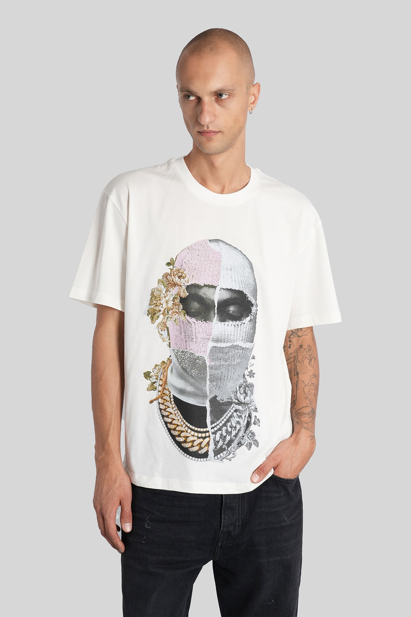 Ih Nom Uh Nit Graphic Crew Neck Short Sleeve T-shirt In White
