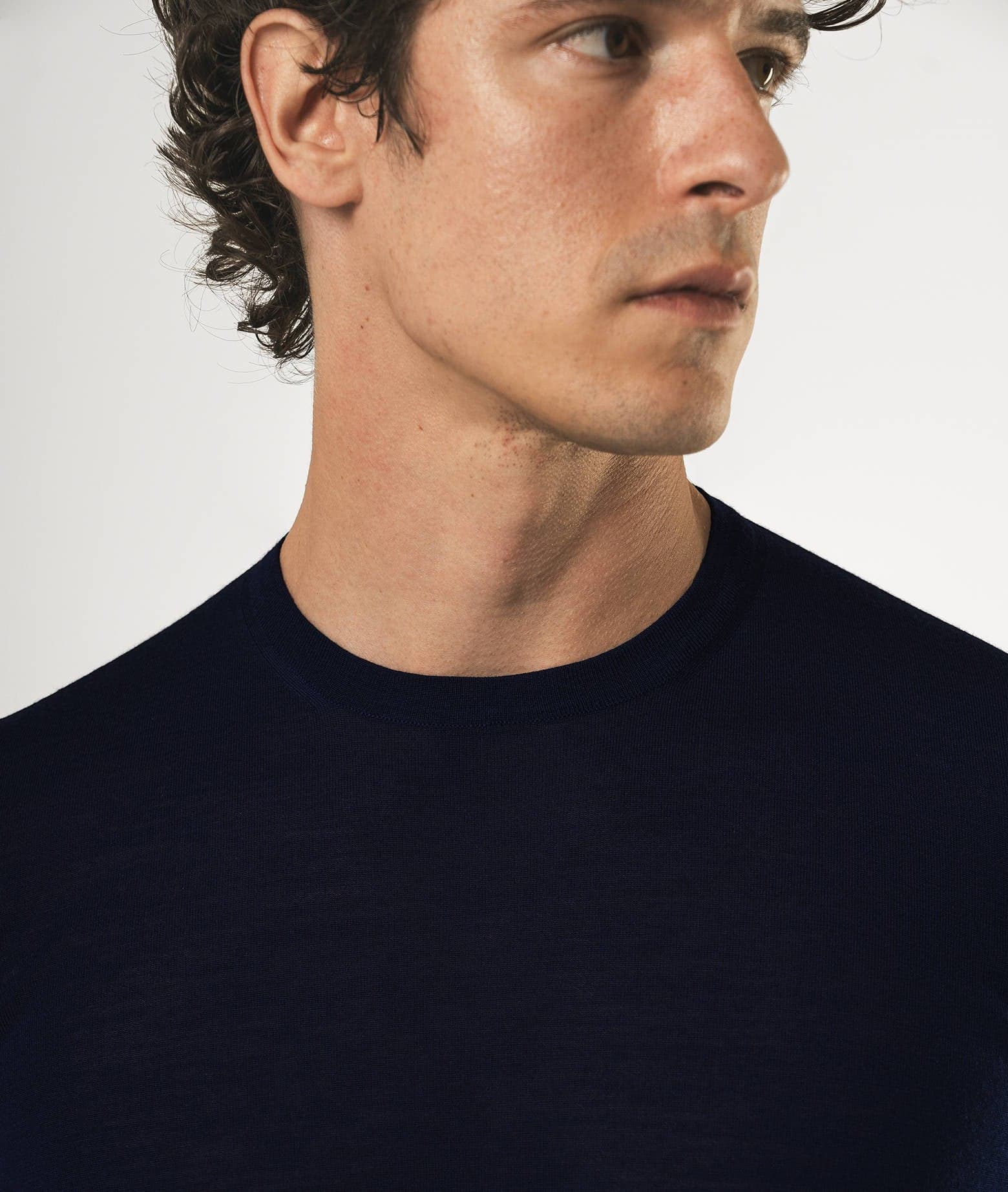 Larusmiani Crewneck Roquebrune T-shirt In Navy