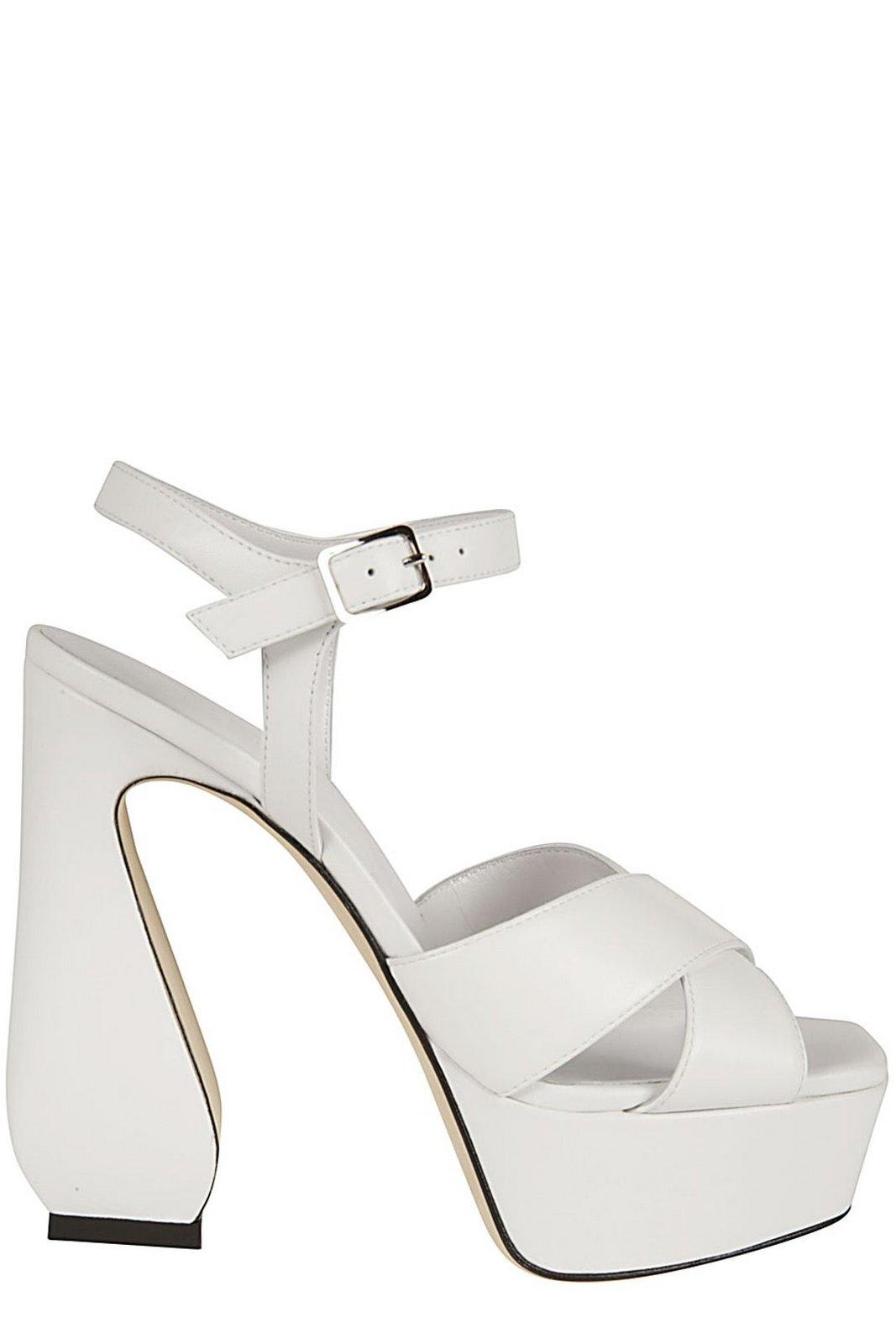 Open-toe Buckle-fastened Sandals