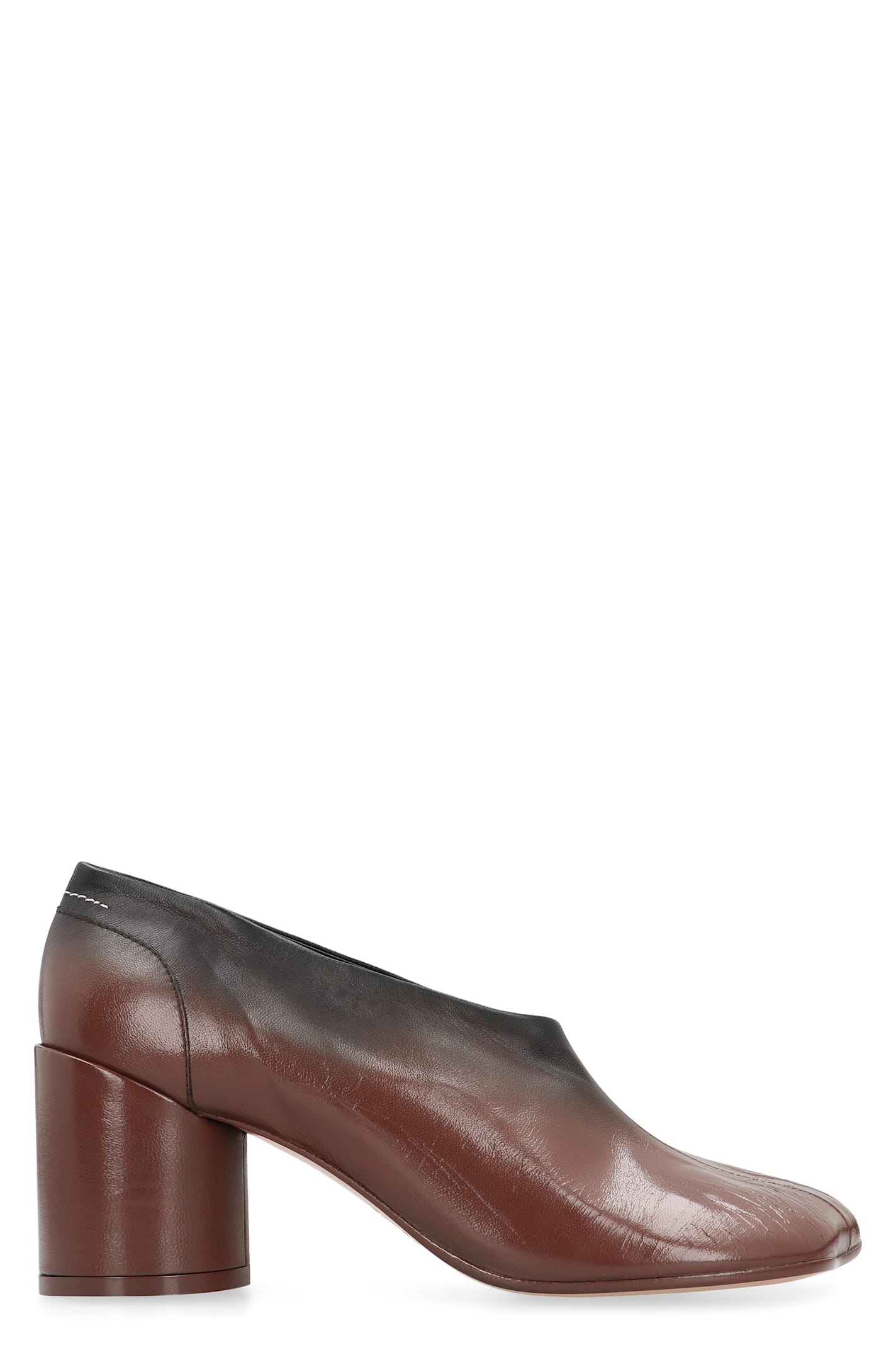 Mm6 Maison Margiela Décolleté Tabi In Leather In Brown
