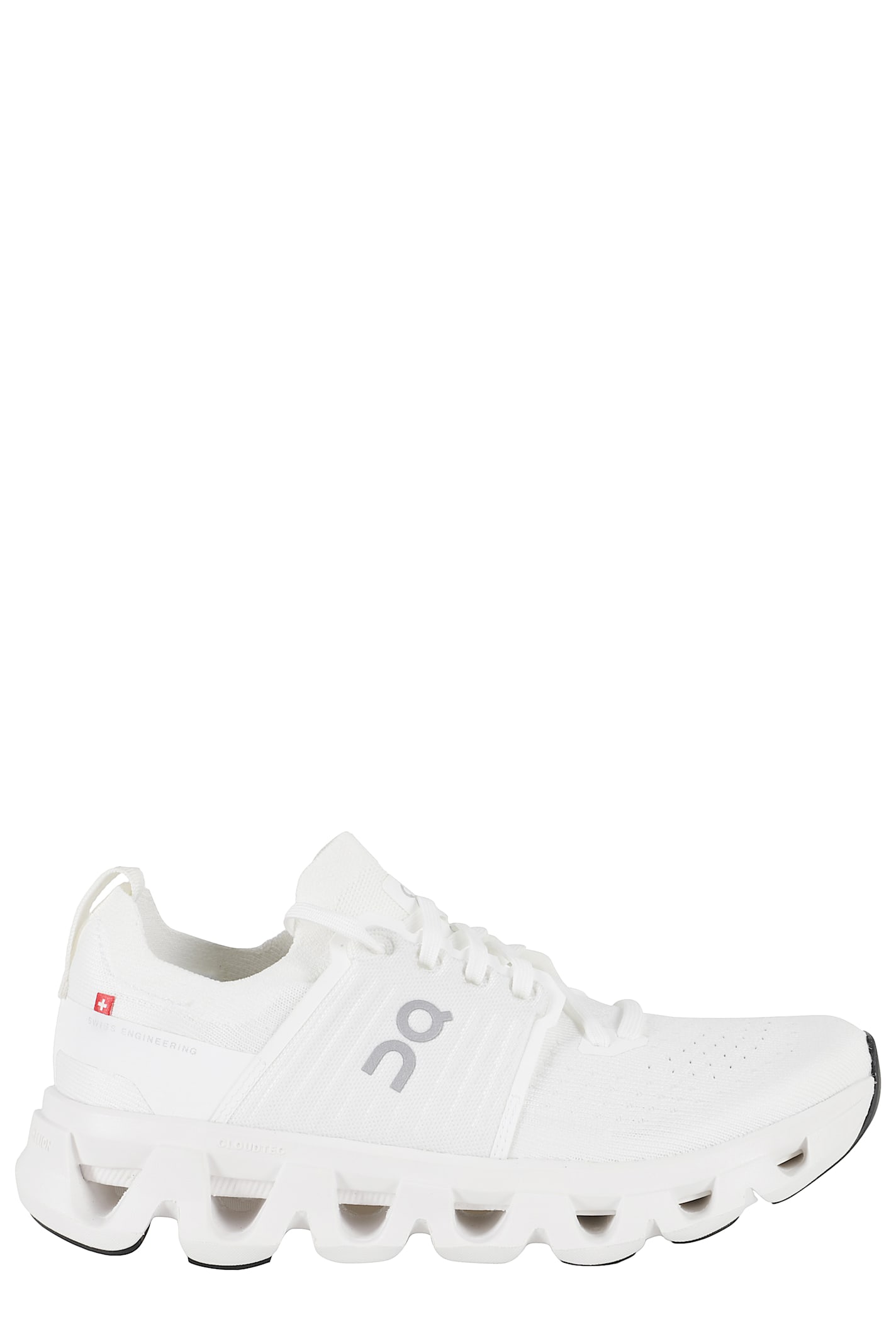 On Cloudswift 4 In White