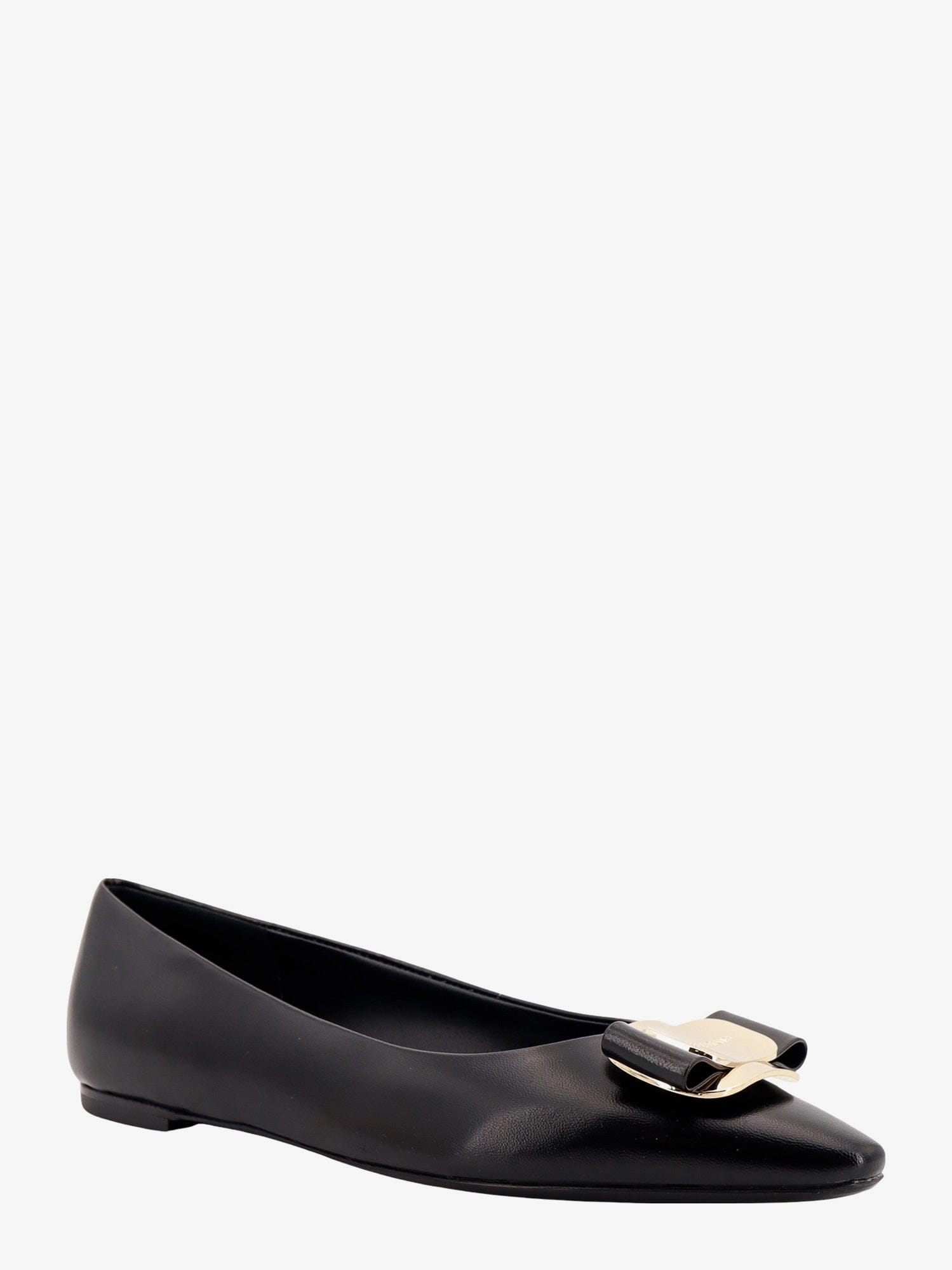 Ferragamo Varina Bow-embellished Patent-leather Ballet Flats In Black