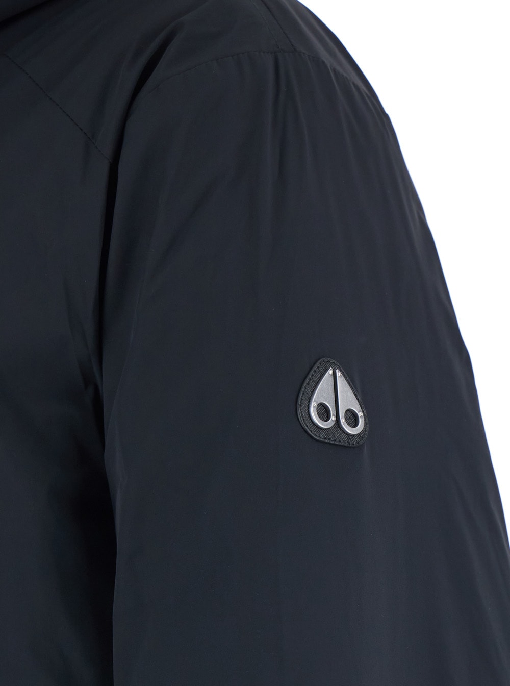 Moose Knuckles Northdale Black Jacket With Drawstring Hood And Logo Patch On The Sleeve In Tech Fabric Man In Blue