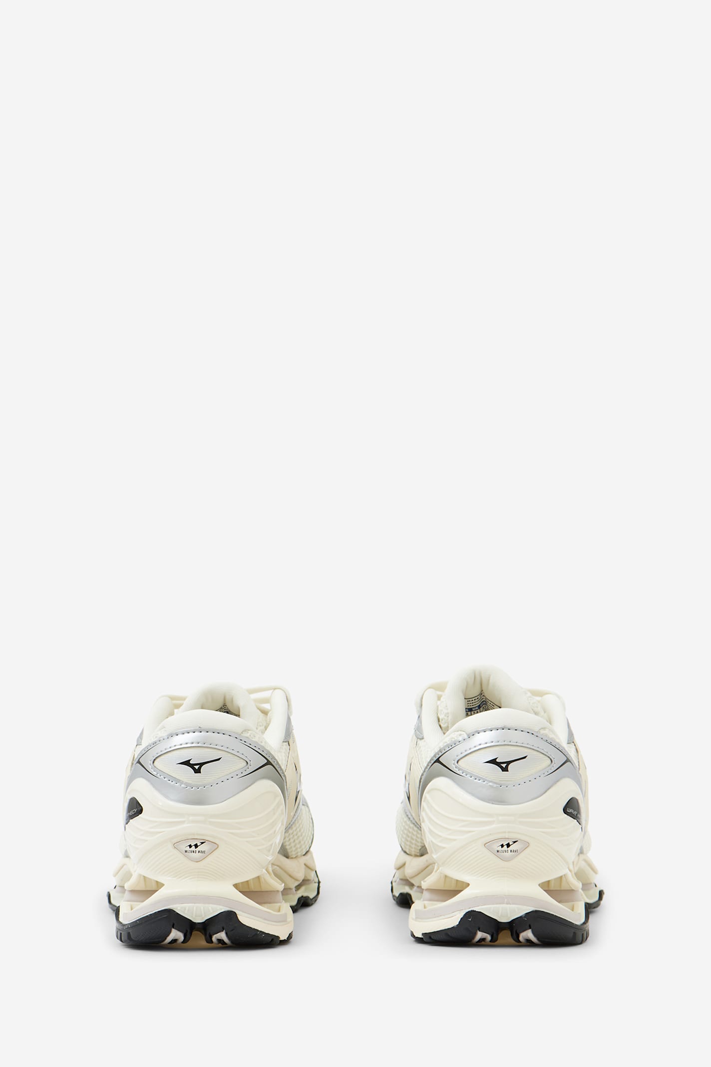 Mizuno Wave Prophecy Ls Sneakers In White