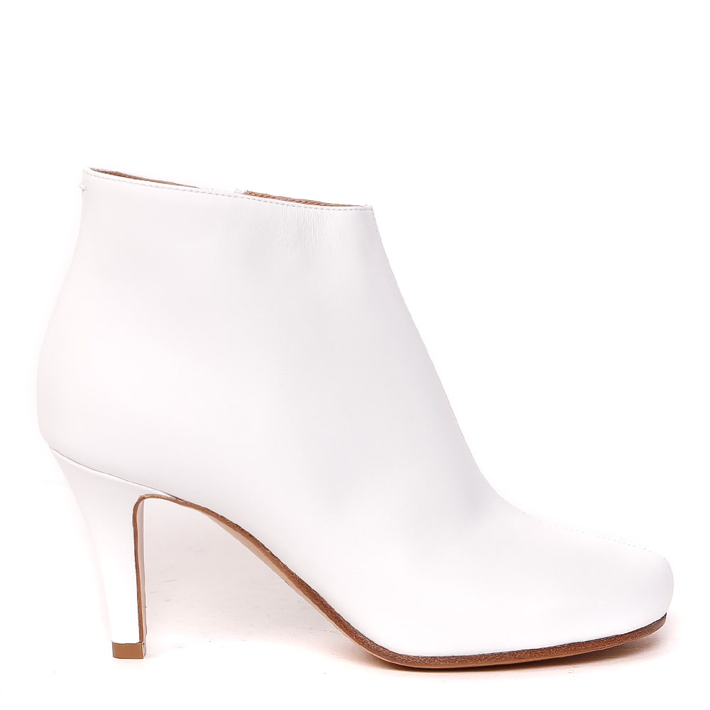 Buy Maison Margiela White Leather Ankle Boot online, shop Maison Margiela shoes with free shipping