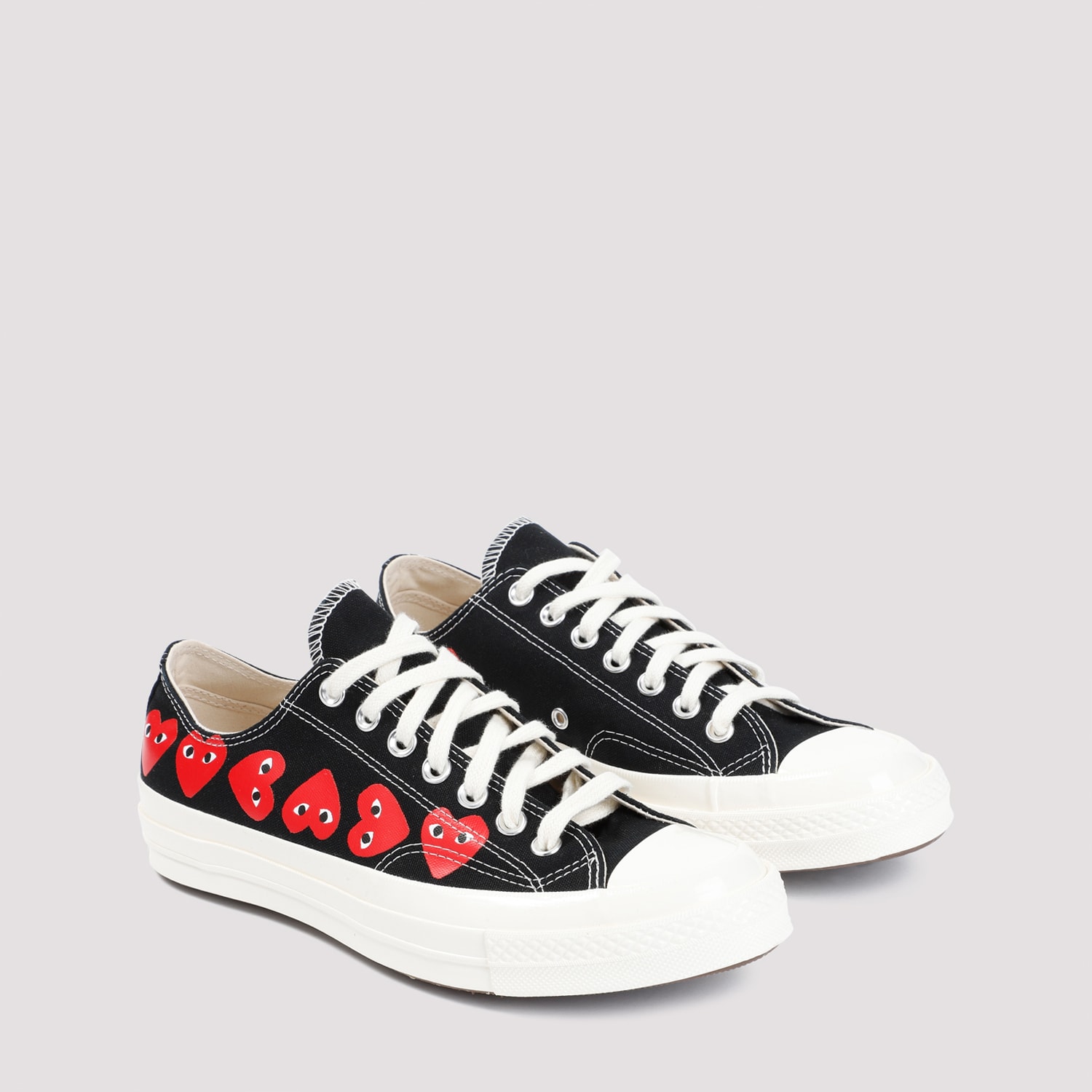 Comme Des Garçons Play Comme Des Garçonsplay Multi Heart Low Top Sneakers In Black