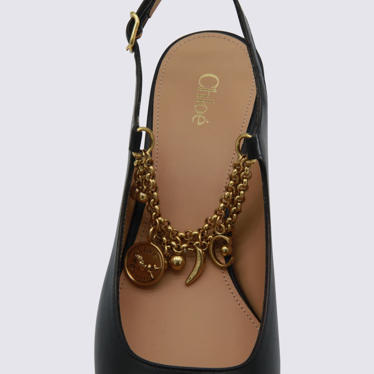 Chloé Charms 55 Chain-embellished Leather Pumps In Black