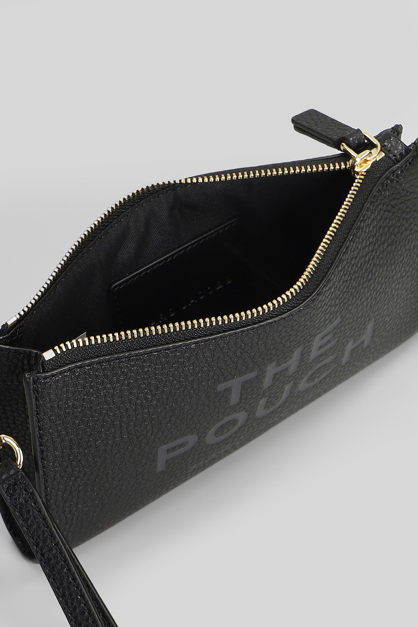 Marc Jacobs The Pouch Clutch In Black Leather In Black