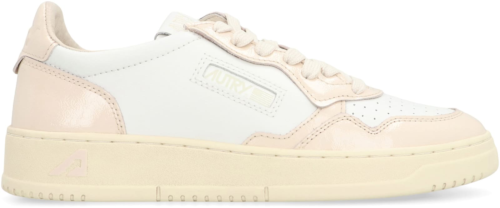 Autry Medalist Low Low-top Leather Sneakers In White