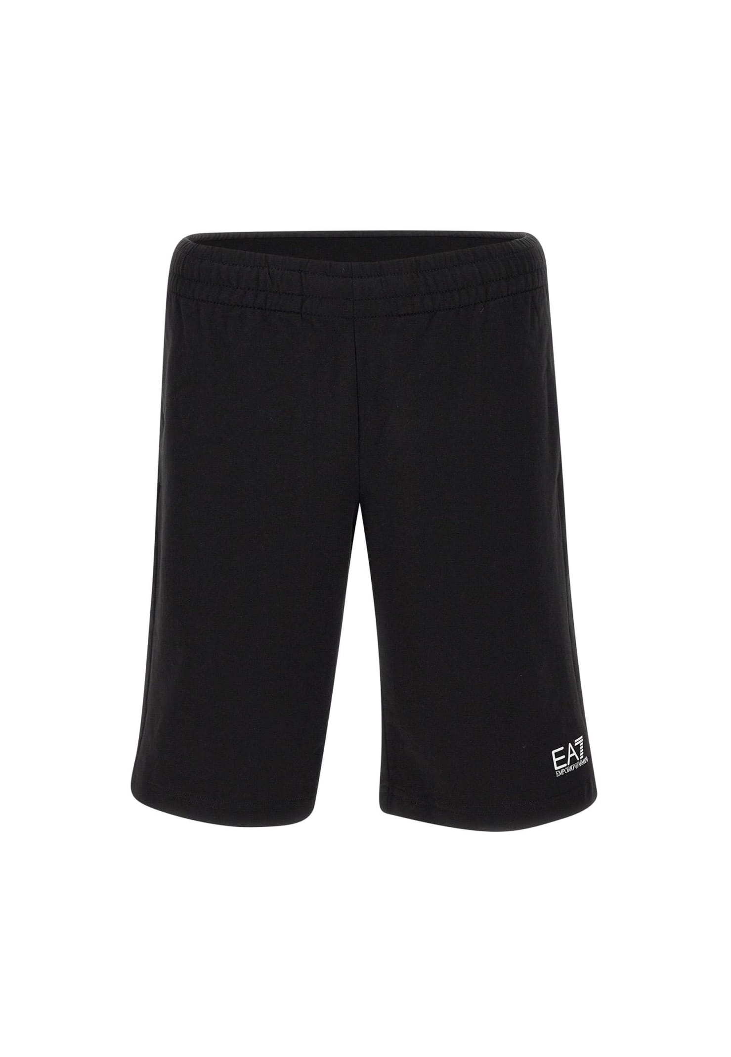 EA7 Shorts