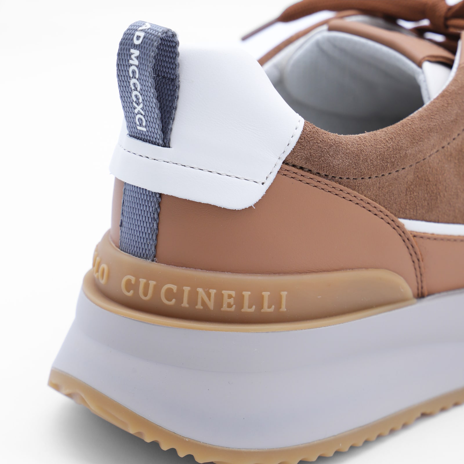 Brunello Cucinelli Low Top Sneakers Contrast Sole In Brown