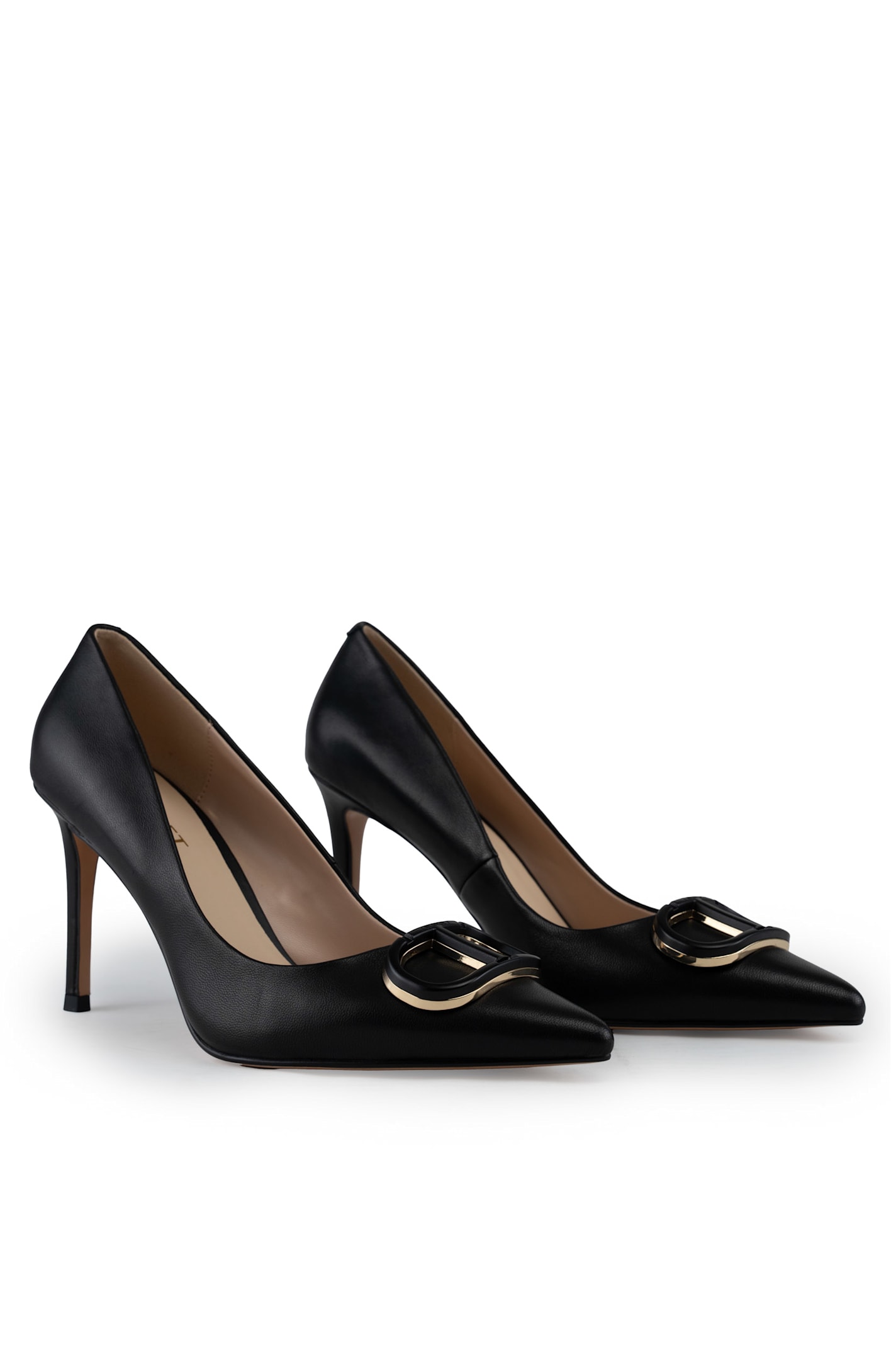 Twinset Leather Pumps With Oval-t Logo In Nero