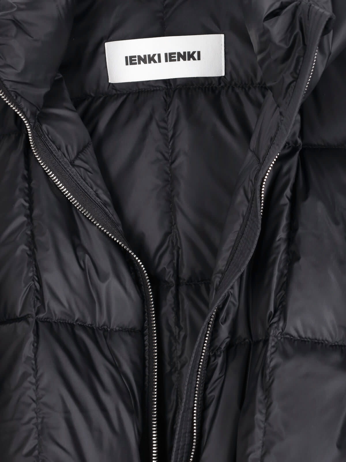 Ienki Ienki Maxi Pyramid Leon Down Jacket In Black
