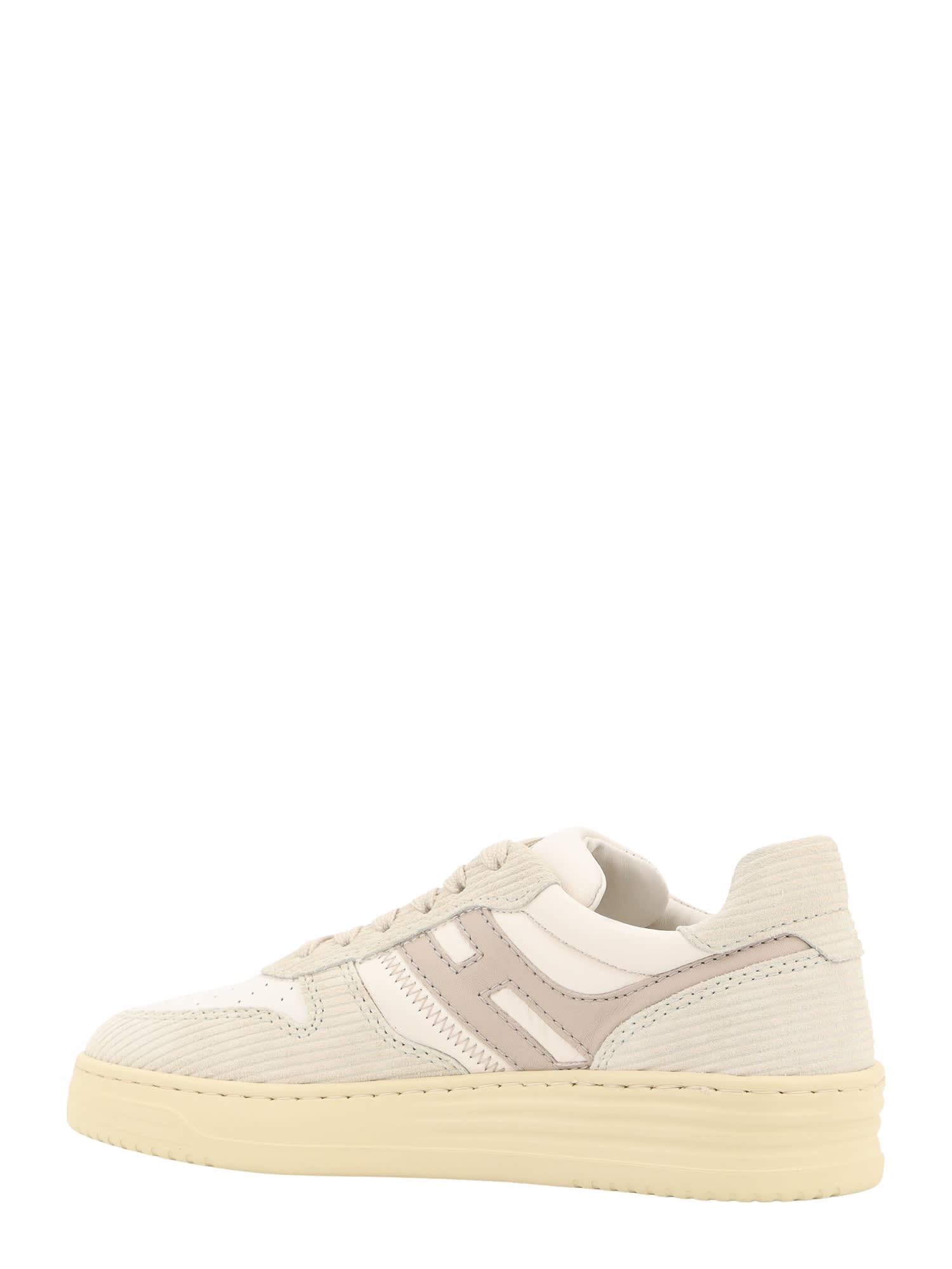 Shop Hogan H630 Sneakers In Powder