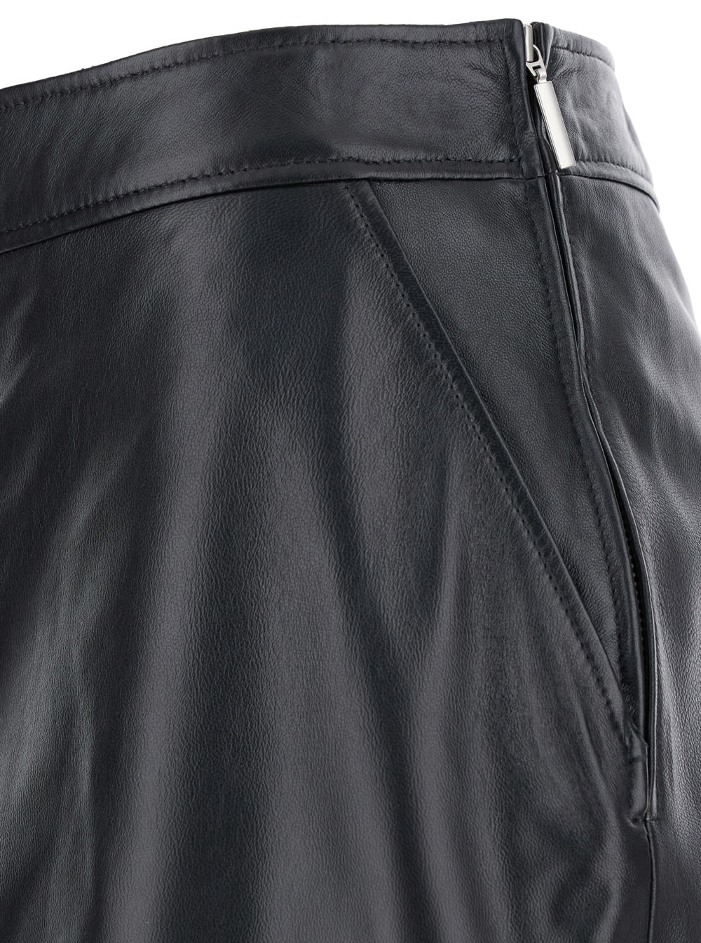 Shop Arma Midi Black Skirt With Front Slit In Leather Woman