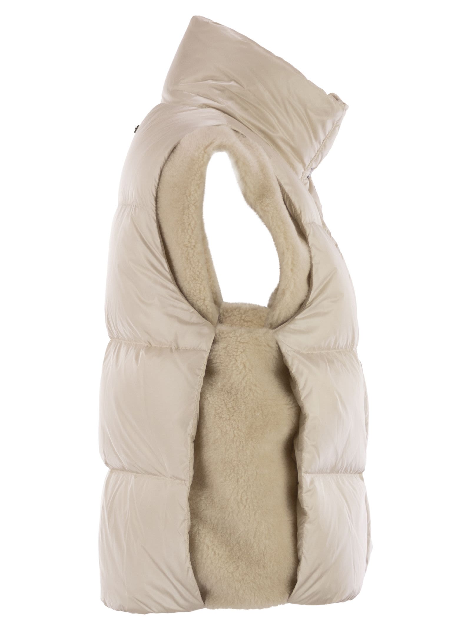 Peserico Down Vest With Winged Collar In Neutral