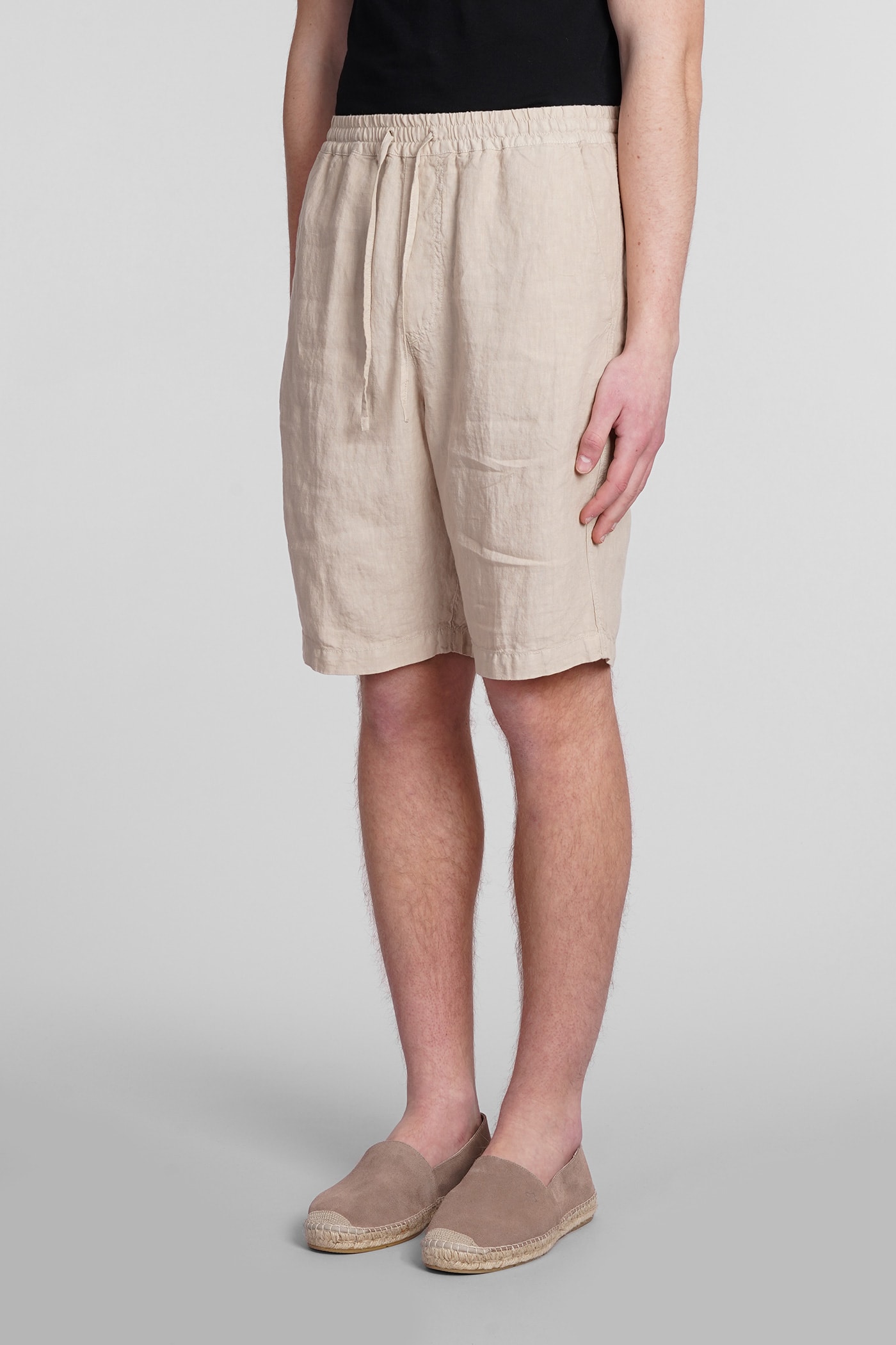 Shop 120% Lino Shorts In Beige Linen