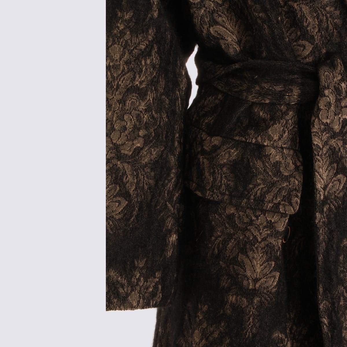Uma Wang Floral Patterned Textured Coat Belted In Black