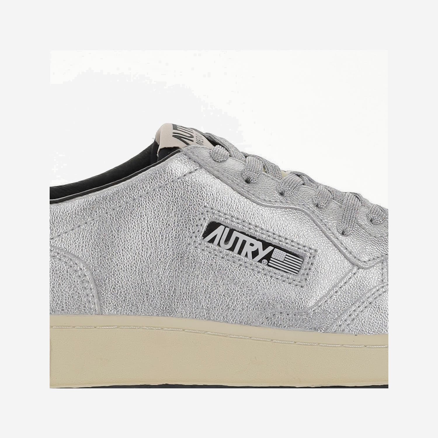 Autry Medalist Lace-up Sneakers