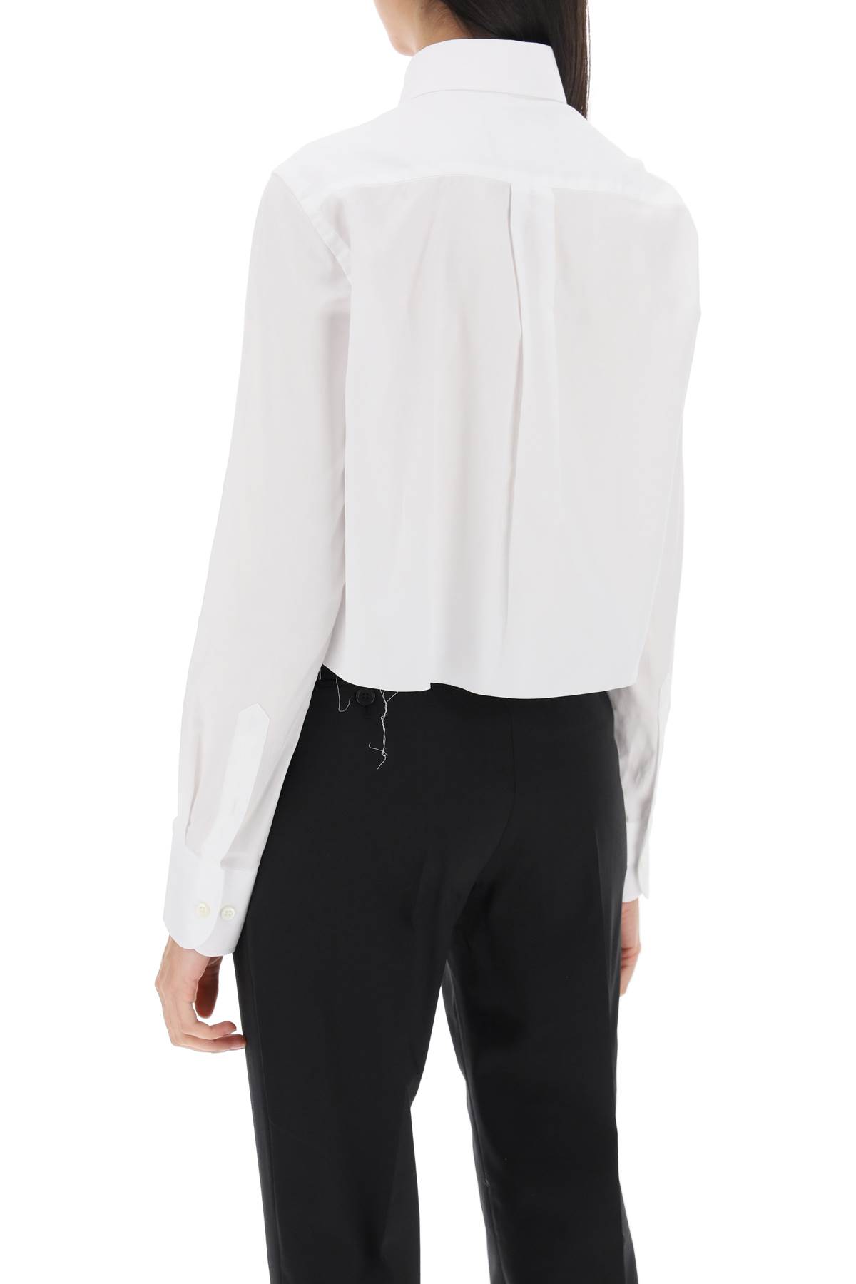 Shop Hommegirls Cotton Twill Cropped Shirt In White (white)