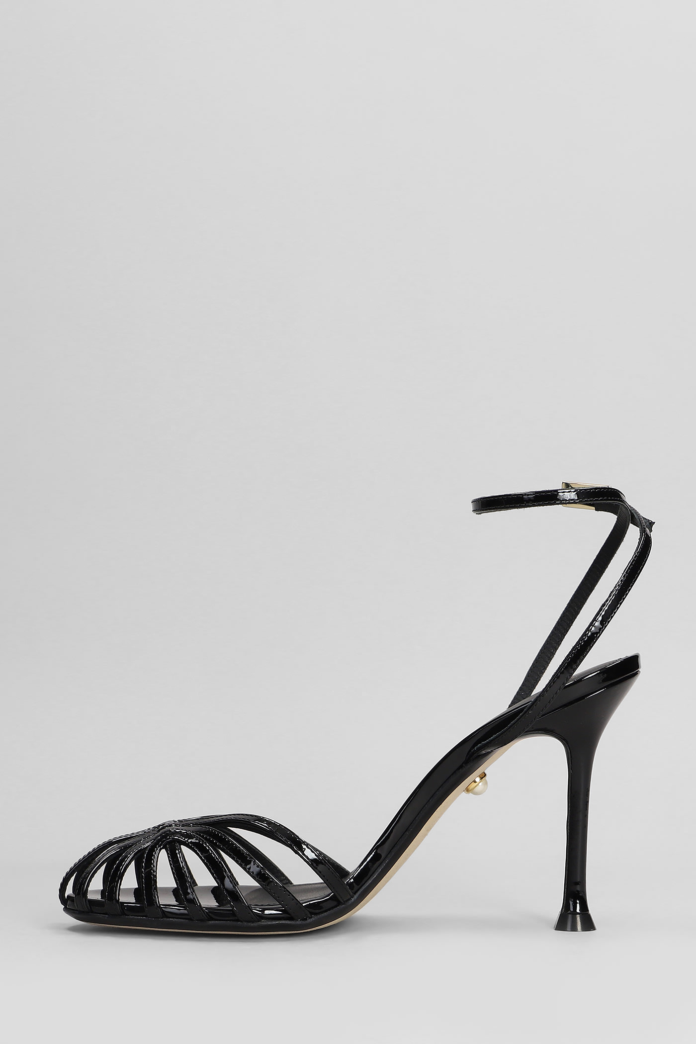 Alevì Ally 95 Sandals In Black Patent Leather In Black