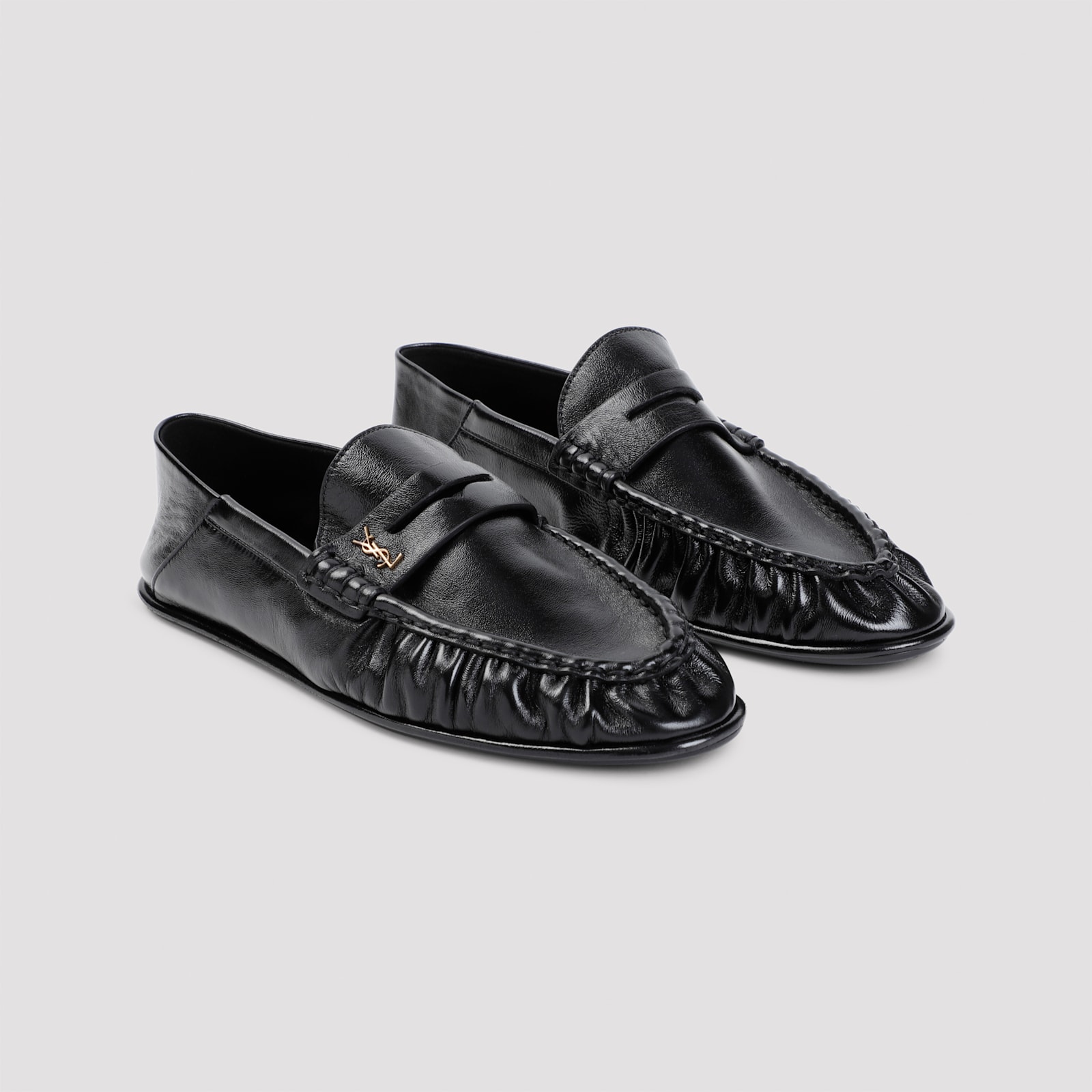 Shop Saint Laurent Le Loafer 00 Loafers In Nero