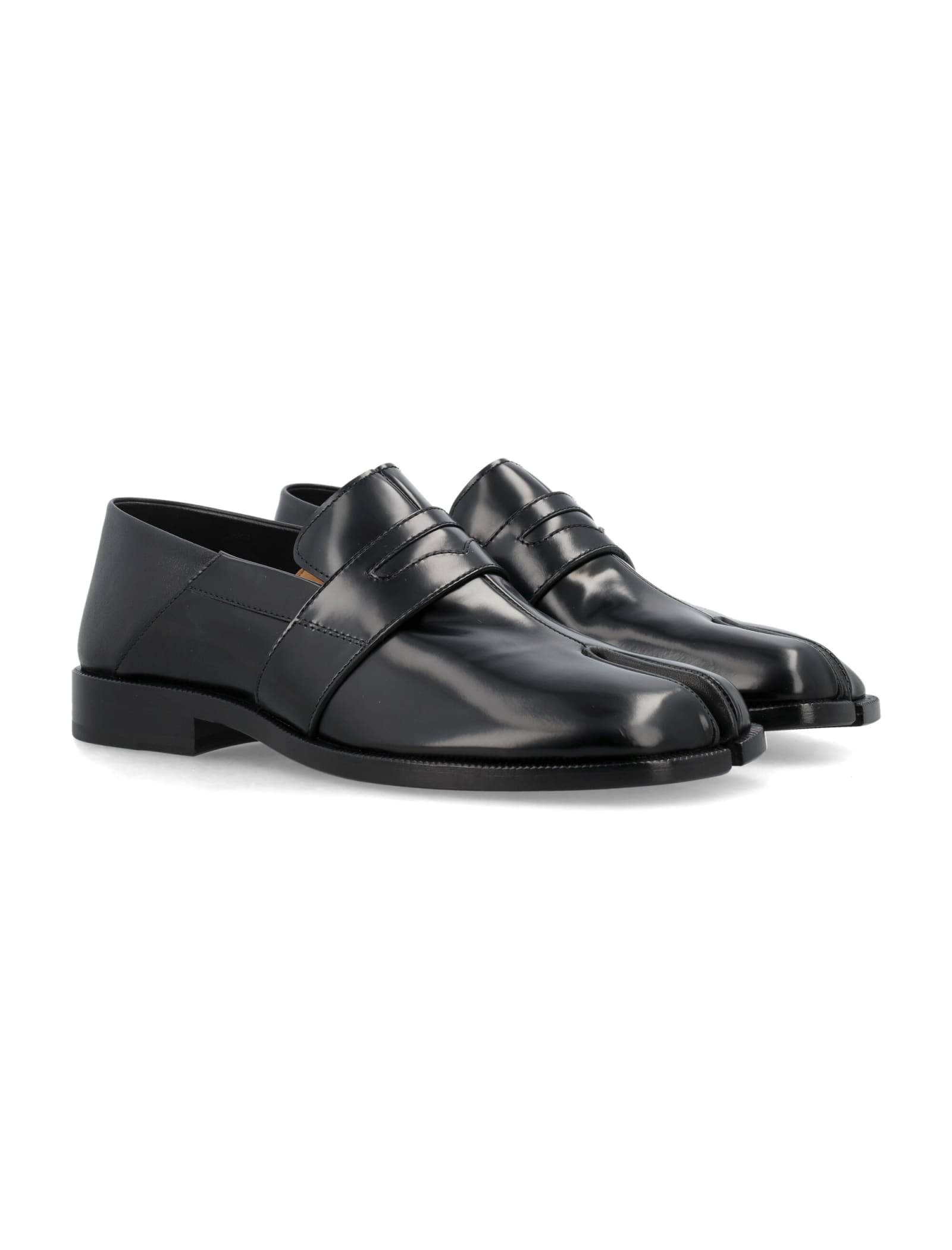 Maison Margiela Split Toe Leather Loafers With Iconic Design In Black