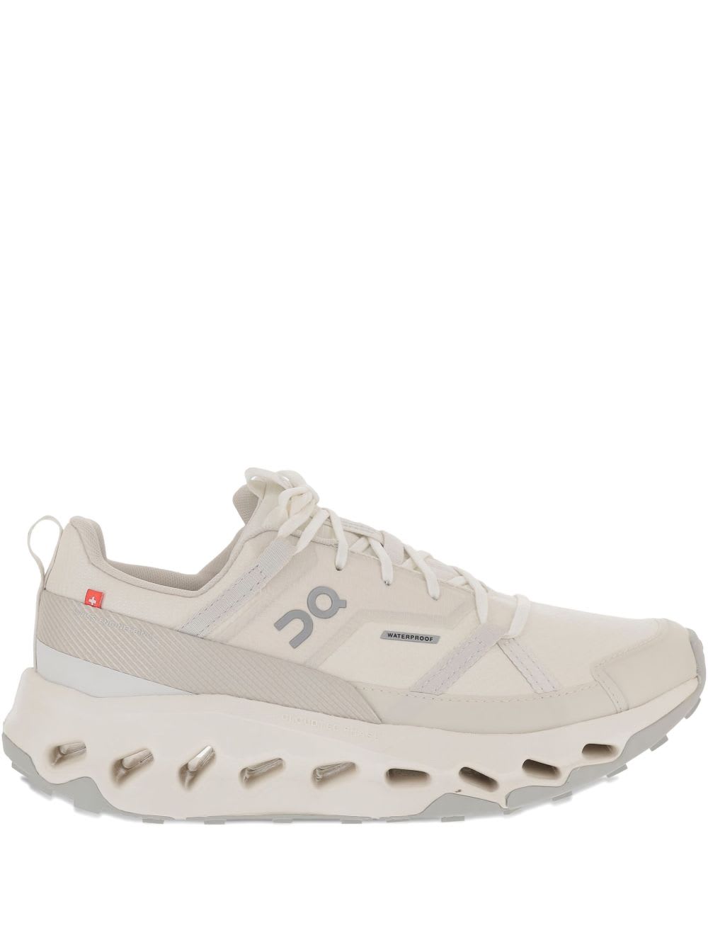 On Horiz Cloud Waterproof Sneakers In White