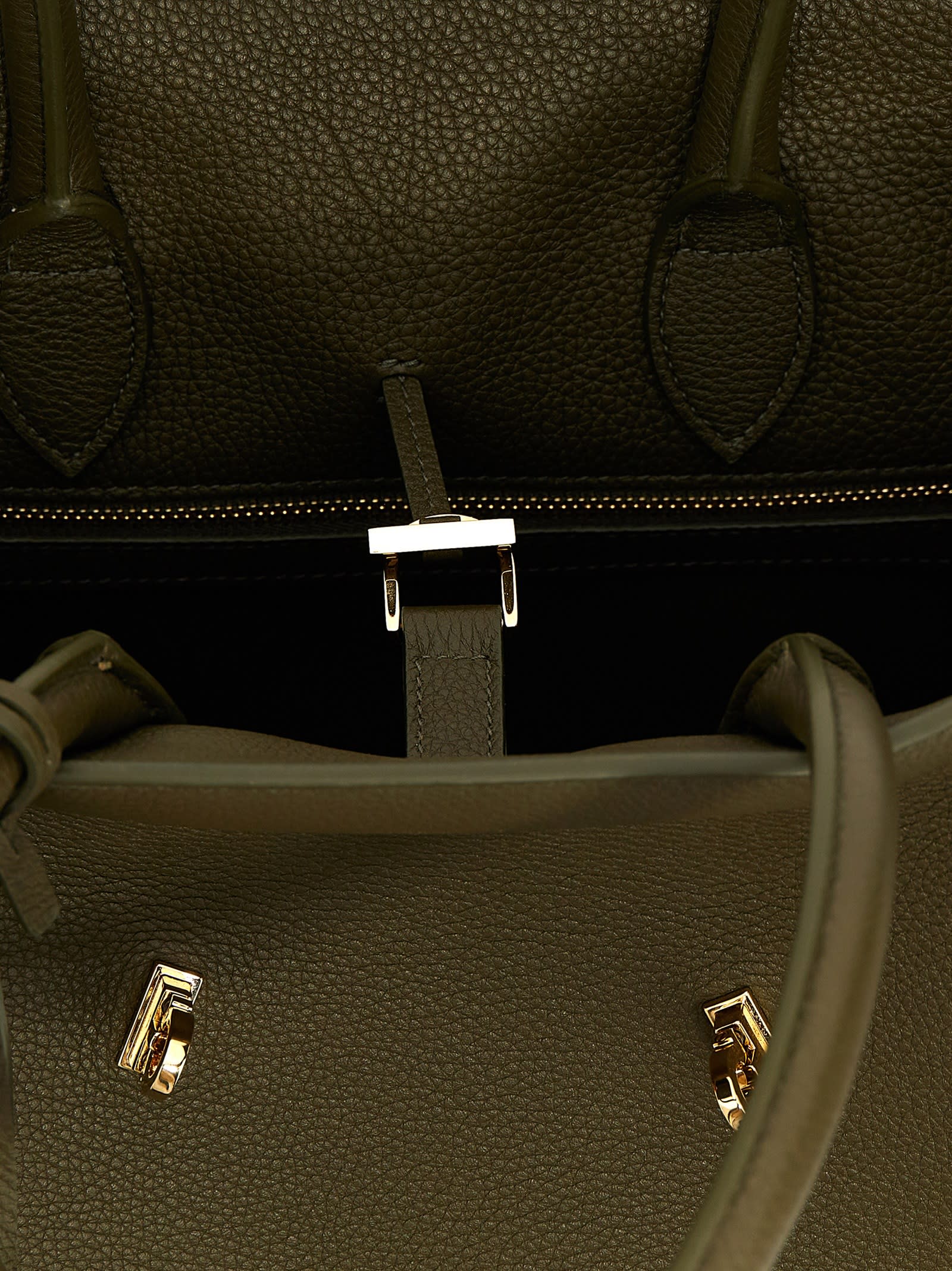 Ferragamo Hug S Handbag In Green