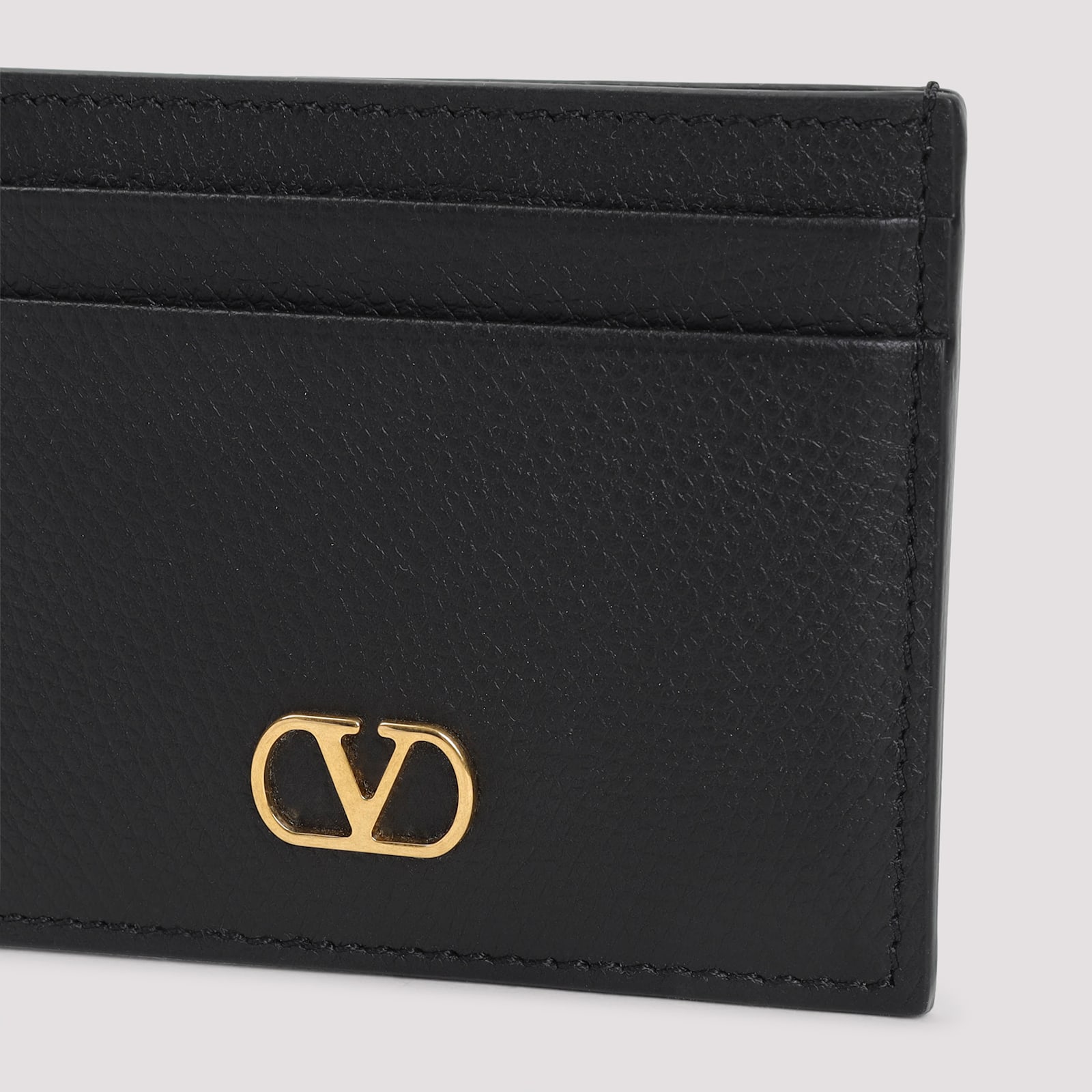 Valentino Valenitno Garavani Signature V-logo Card Case In Black