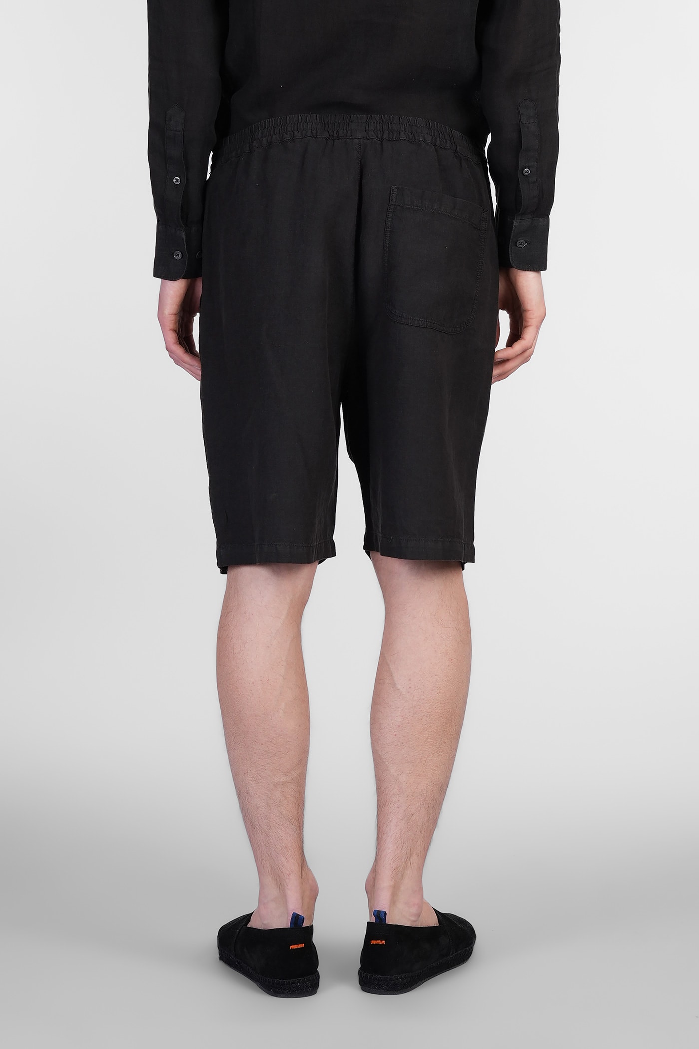 120% Lino Linen Bermuda Shorts In Black